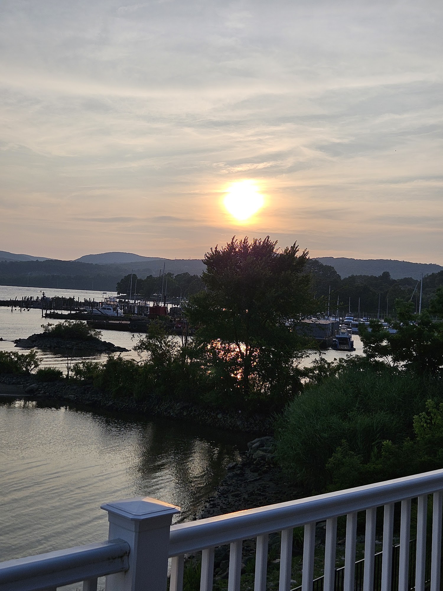 Cortlandt Yacht Club Menu