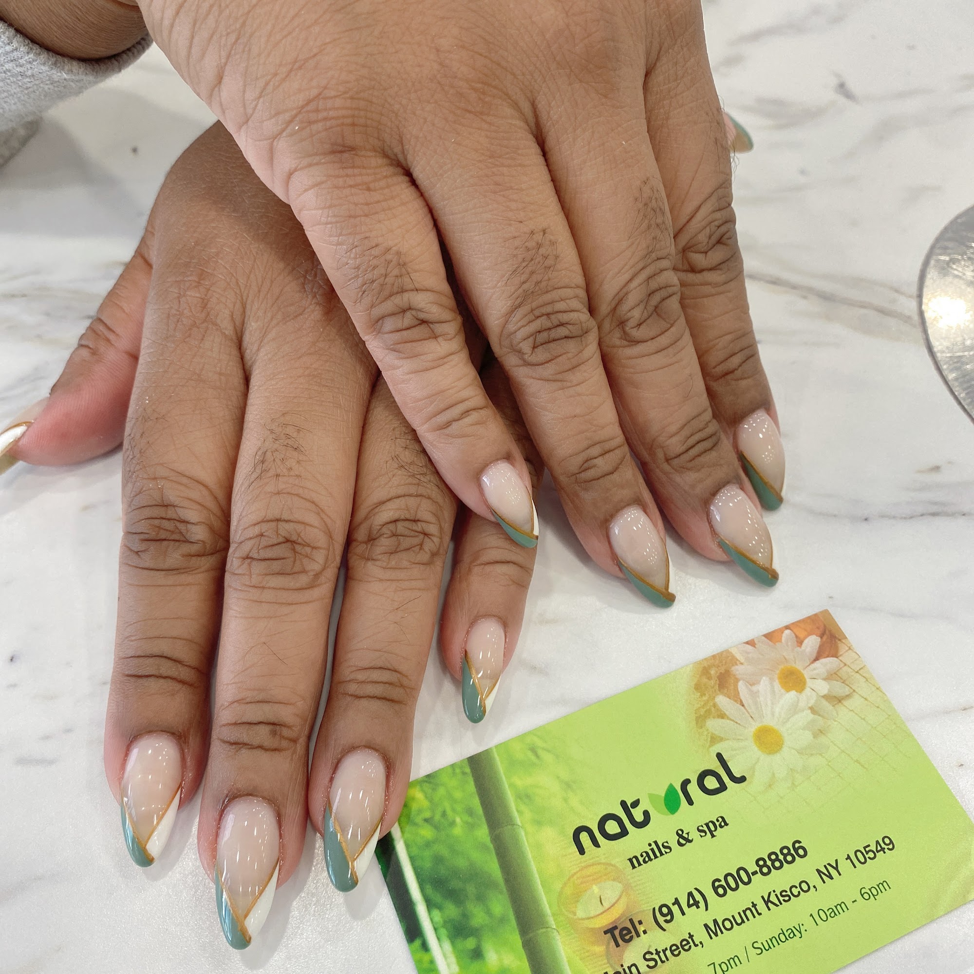 Natural Nails & Spa.