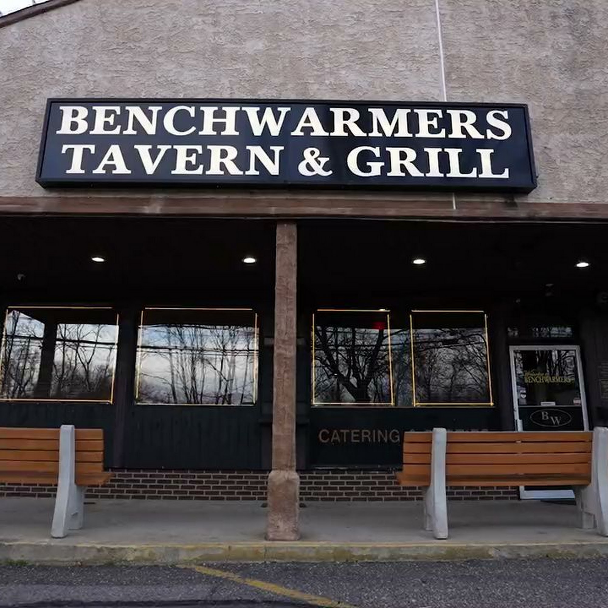 Benchwarmer's Tavern and Grill Mount Sinai