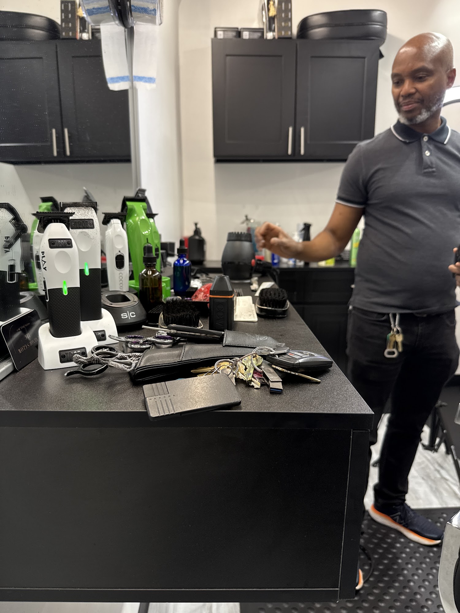 Obsidian Grooming Lounge