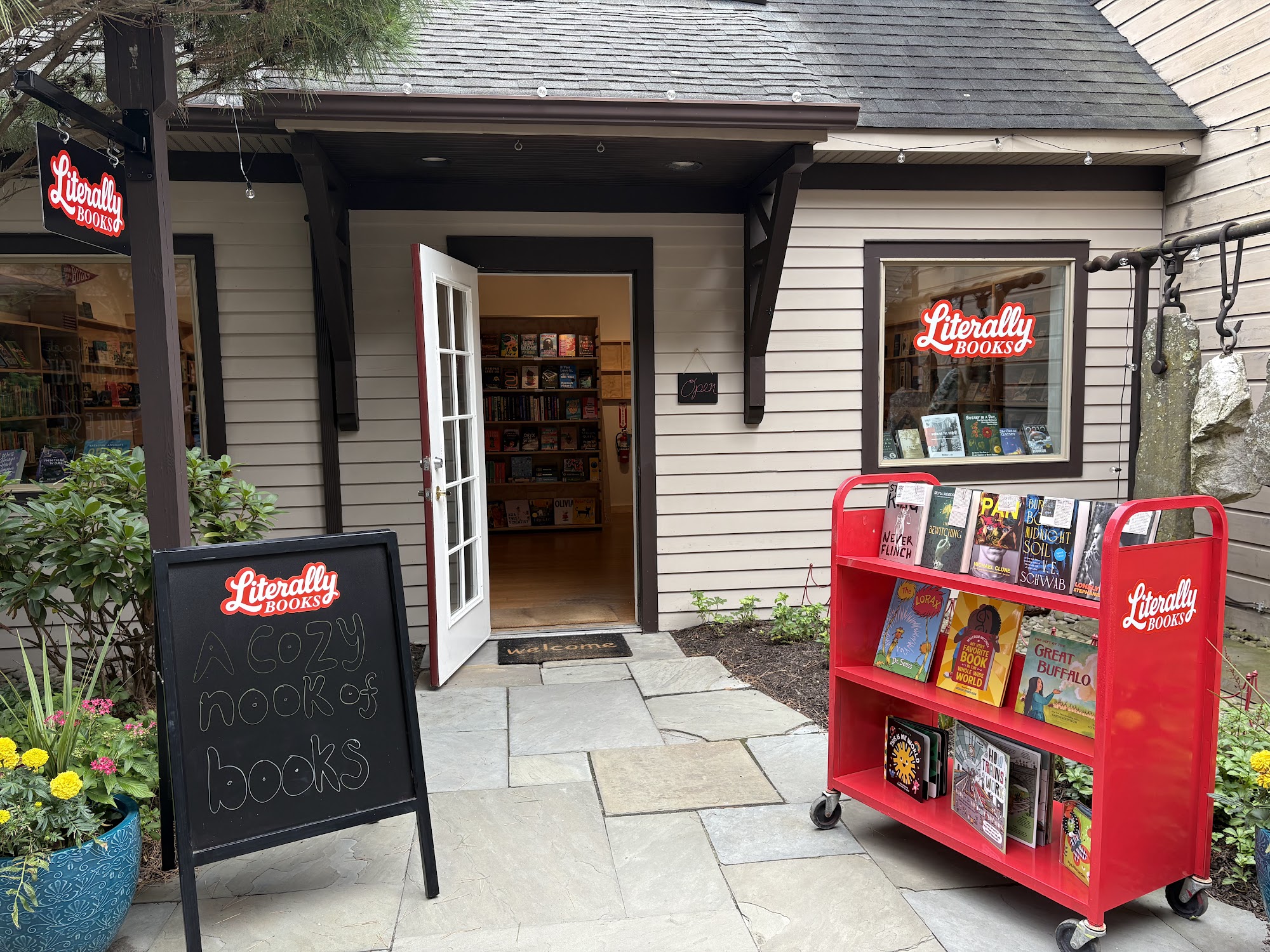 Literally Books New Paltz