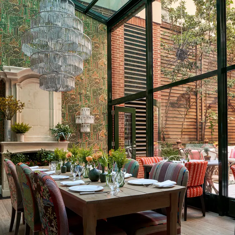 Photo credit: opentable