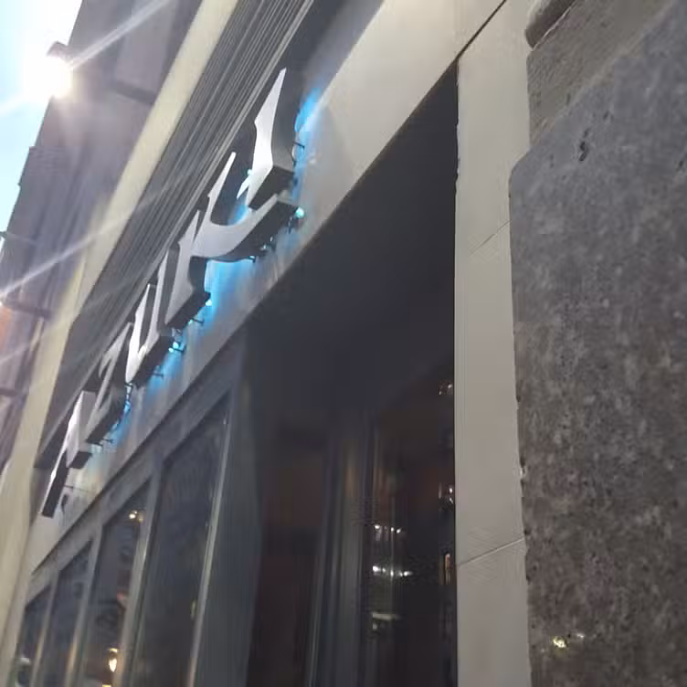 Photo credit: opentable