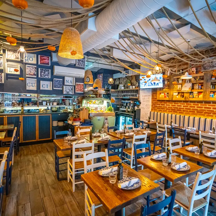 Photo credit: opentable