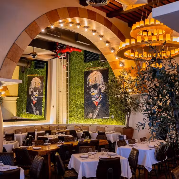 Photo credit: opentable