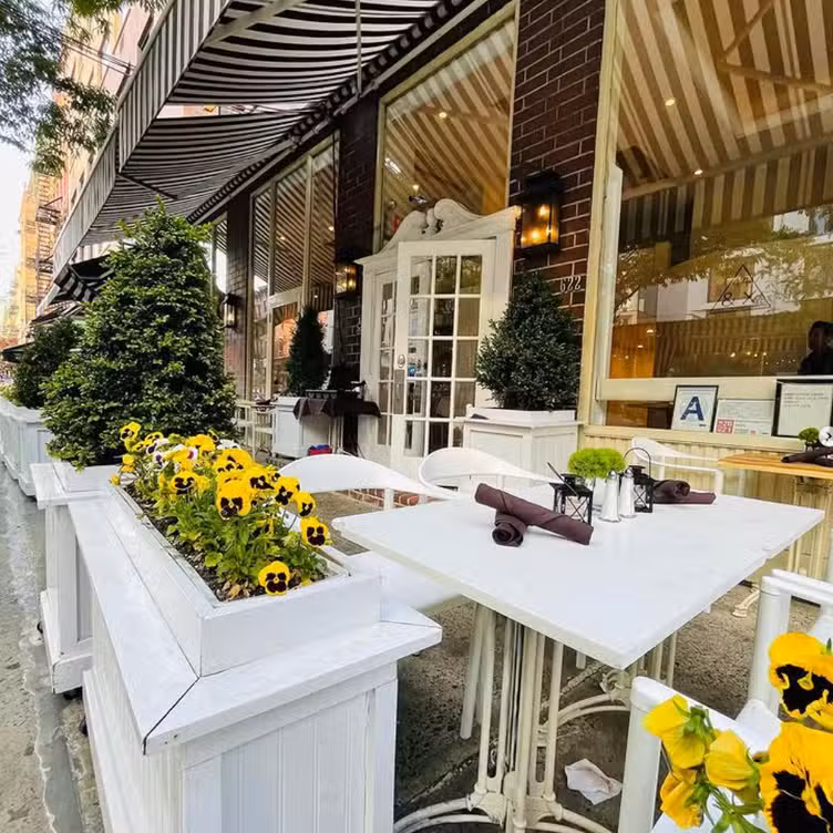 Photo credit: opentable