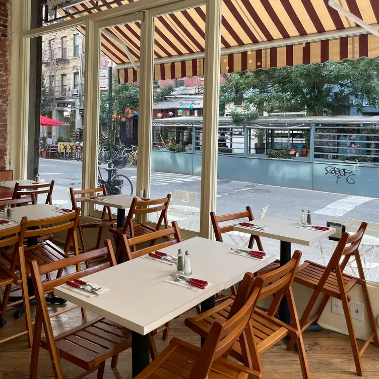 Photo credit: opentable