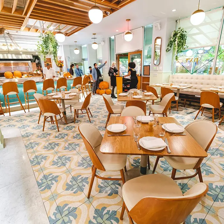 Photo credit: opentable