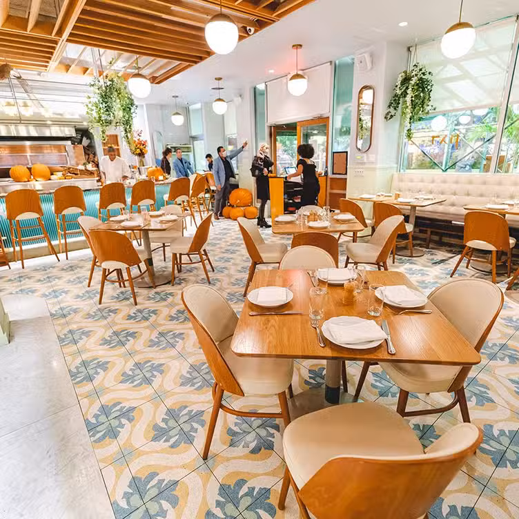 Photo credit: opentable