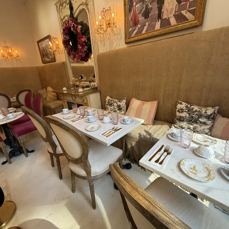Photo credit: opentable