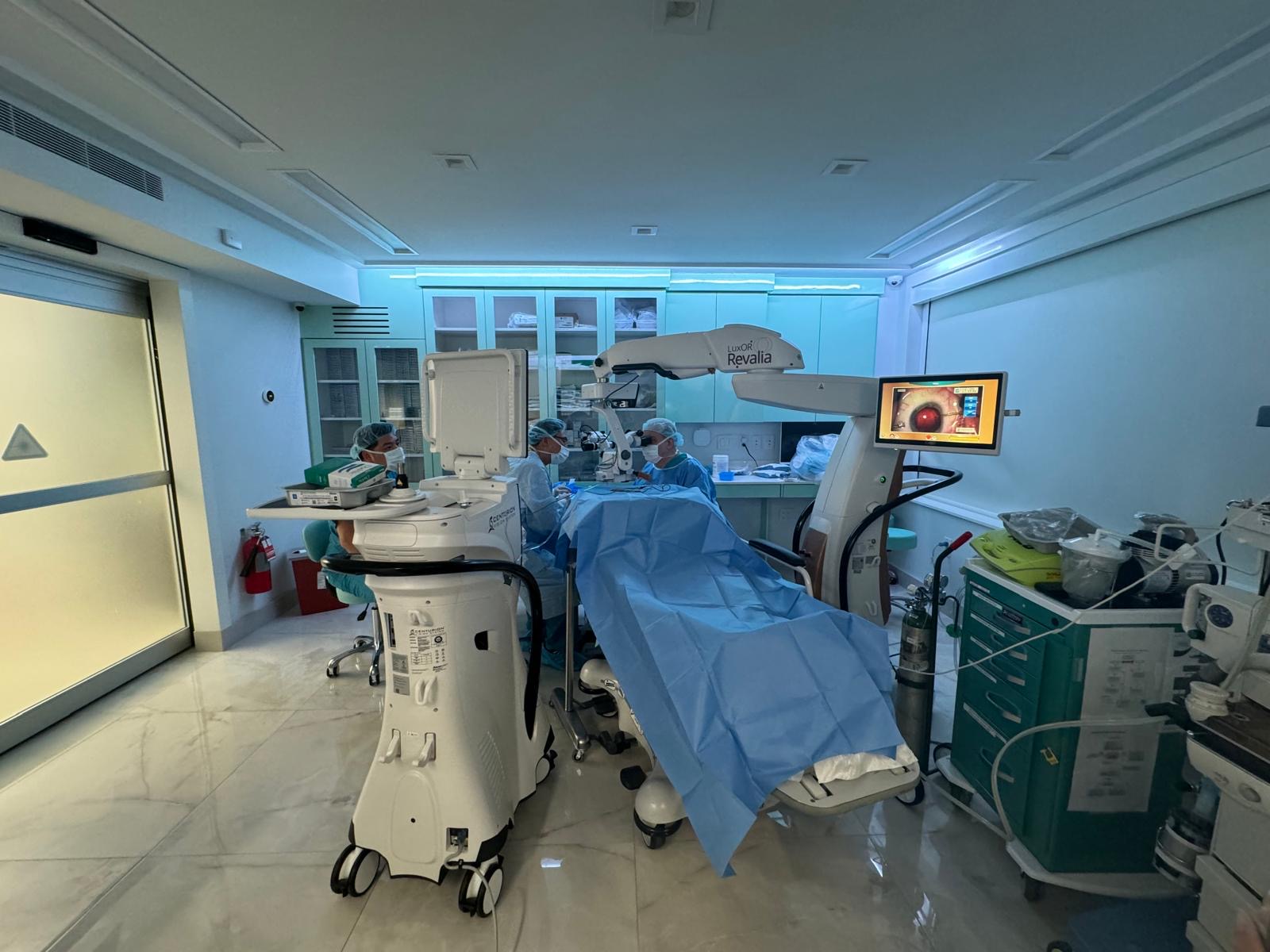 I Love LASIK 230 Central Park S Suite 1DE, New York, NY 10019