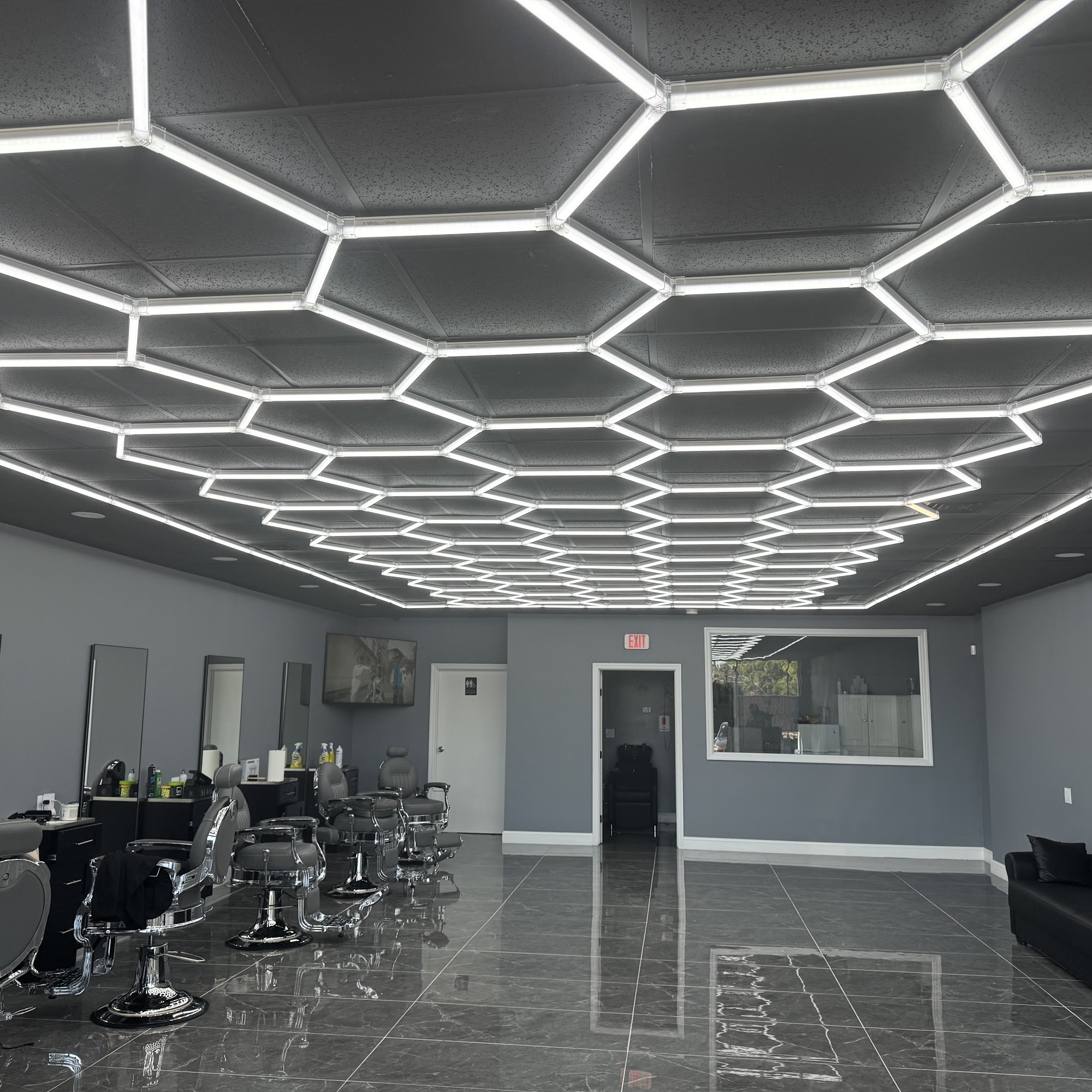 ONE TOUCH BARBER SHOP 1369 Deer Pk Rd, North Babylon New York 11703