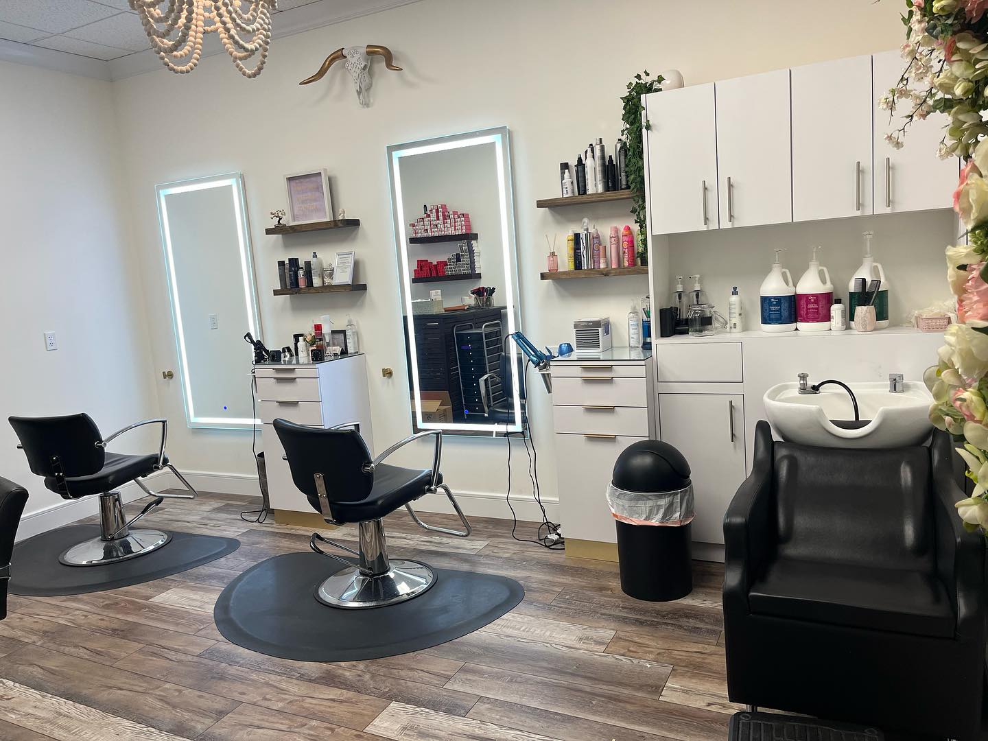 South Shore Salon Suites