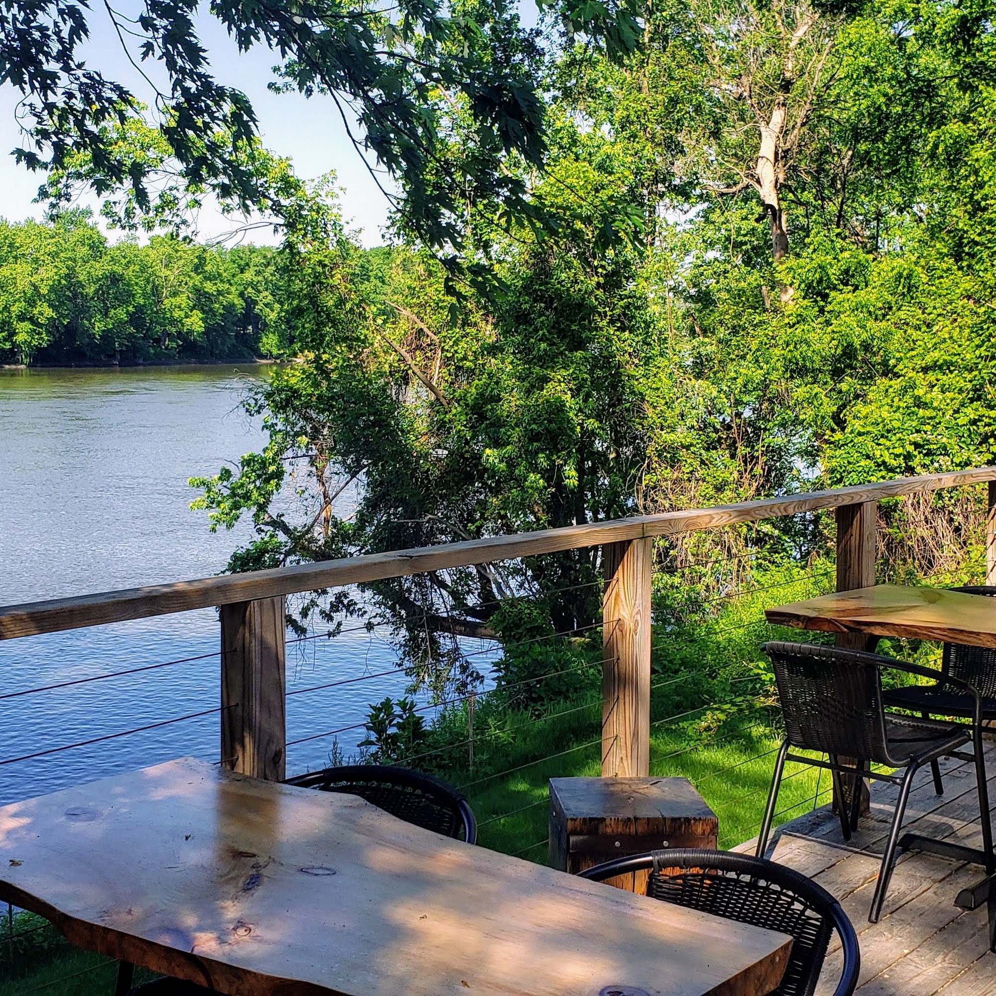 MJ's Bar and Restaurant Owego