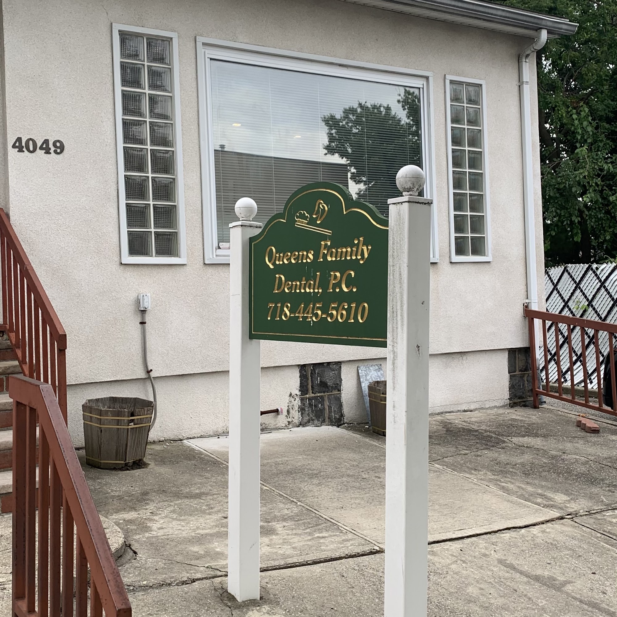 Queens Family Dental 40-49 167th St, Flushing New York 11358