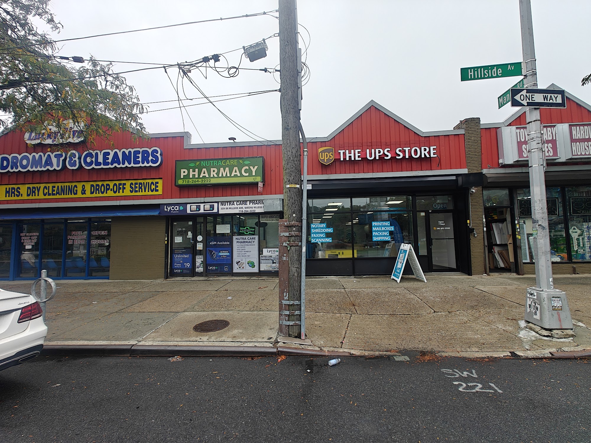 Discount 99¢ or more Queens