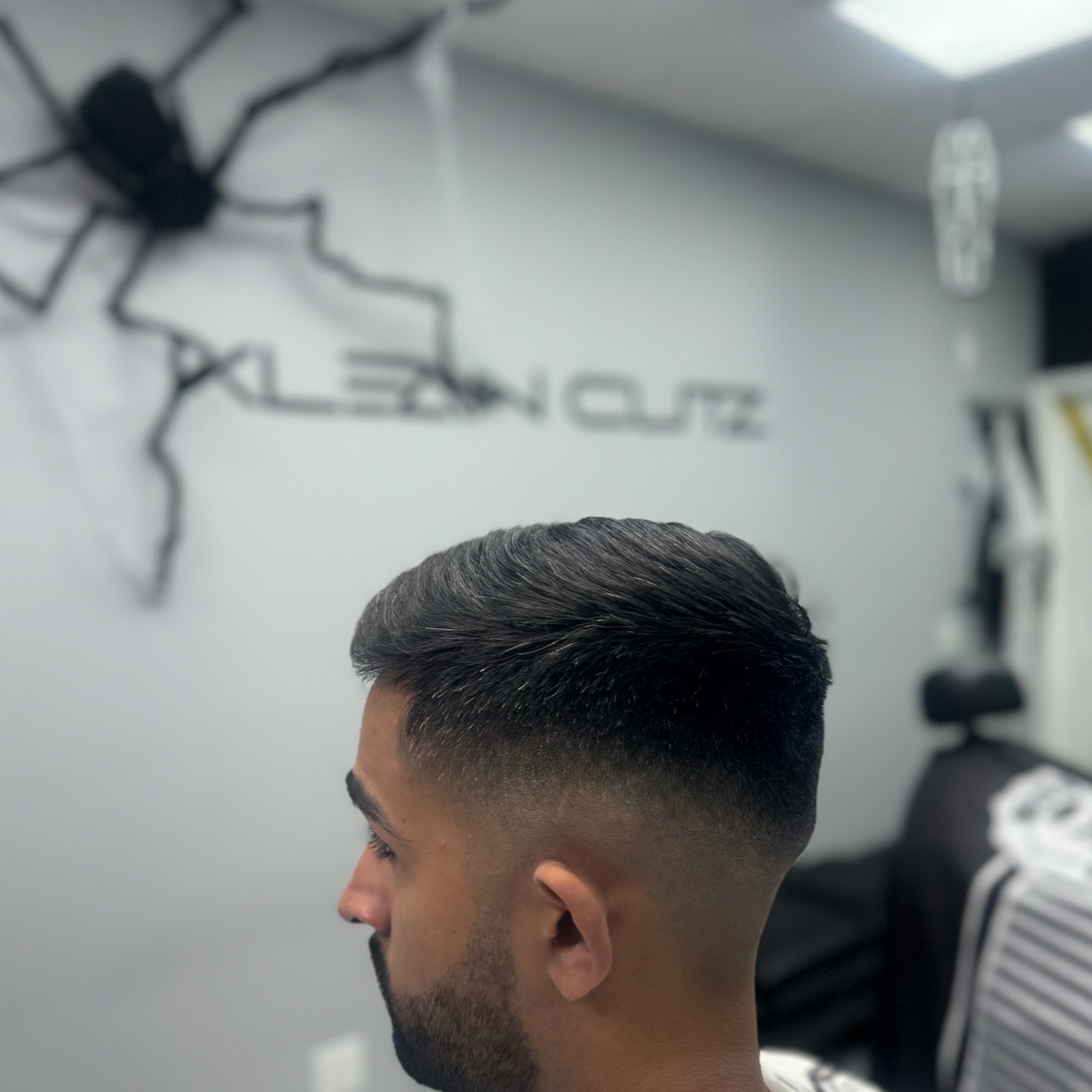 Klean cutz 68-68 Fresh Pond Rd #68-68, Ridgewood New York 11385