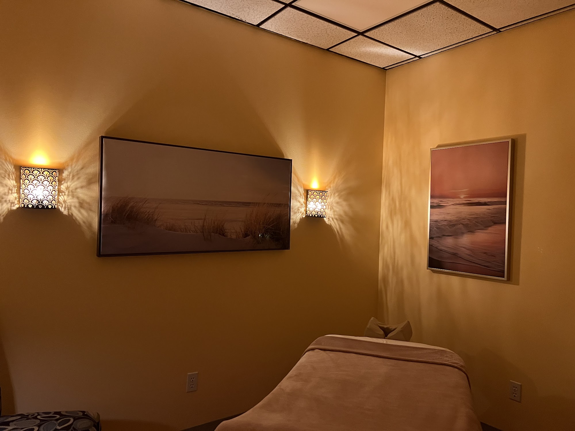 Healing hollistically 189 Main Rd UNIT F, Riverhead New York 11901