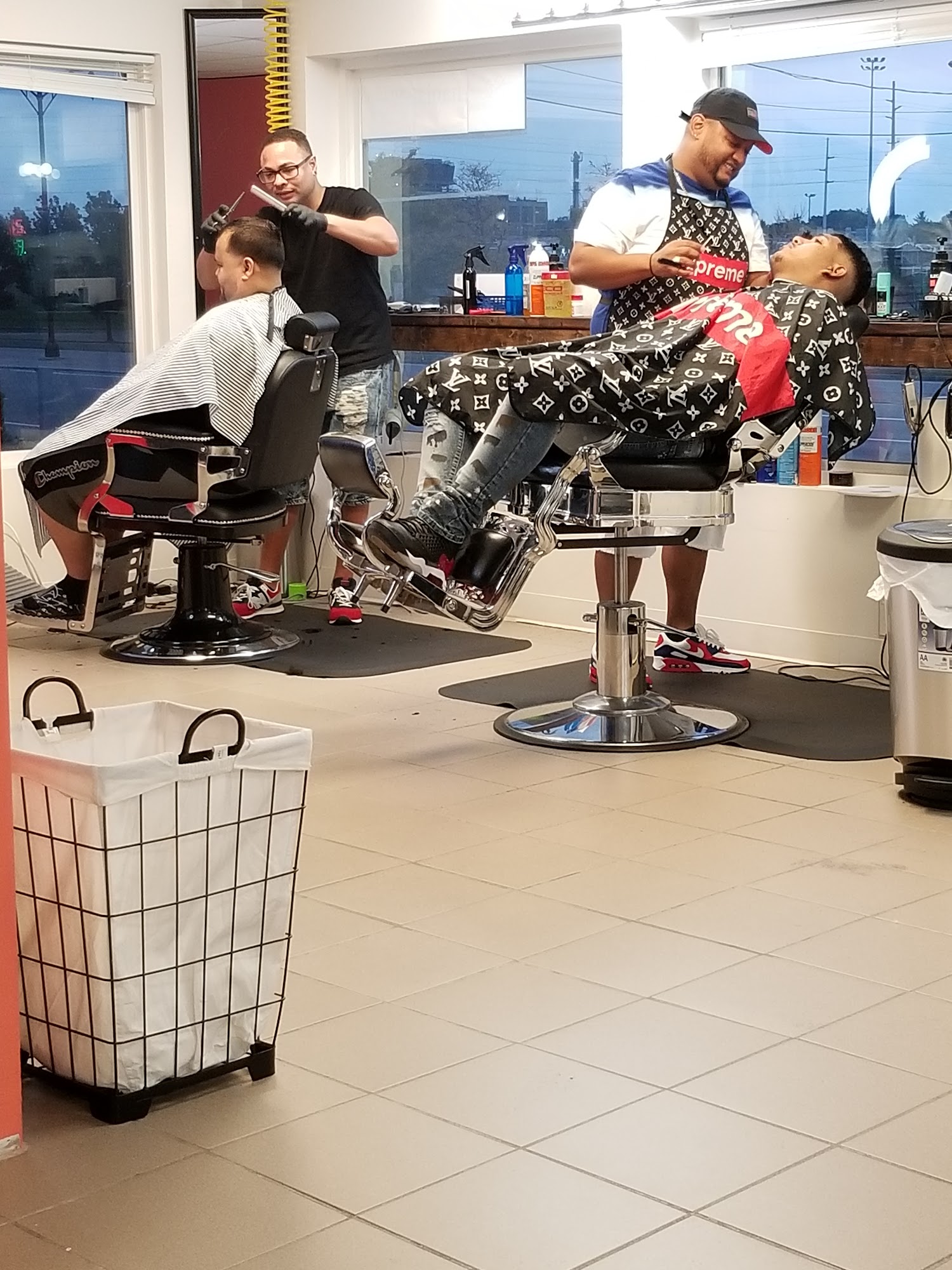 Empire Men's Salon and Barbershop 928 W Ridge Rd, Rochester New York 14615