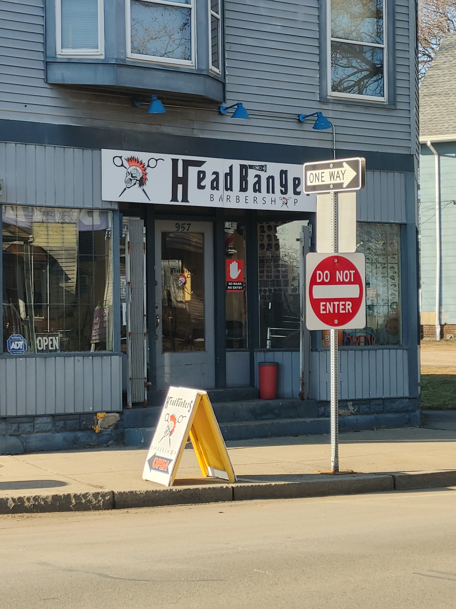 Jays Headbangers Barber Shop 957 Portland Ave, Rochester New York 14621