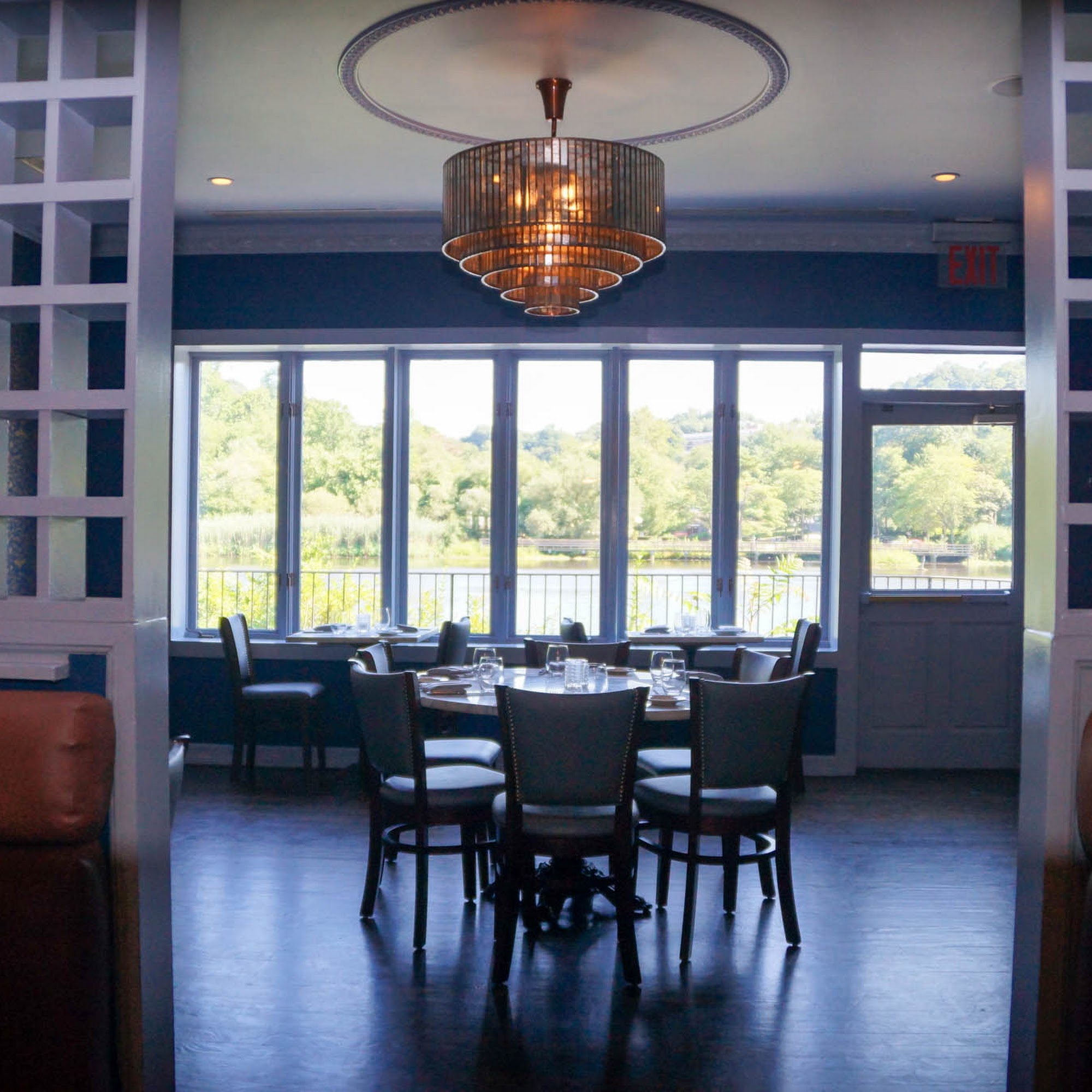 Gatsby's Landing Roslyn