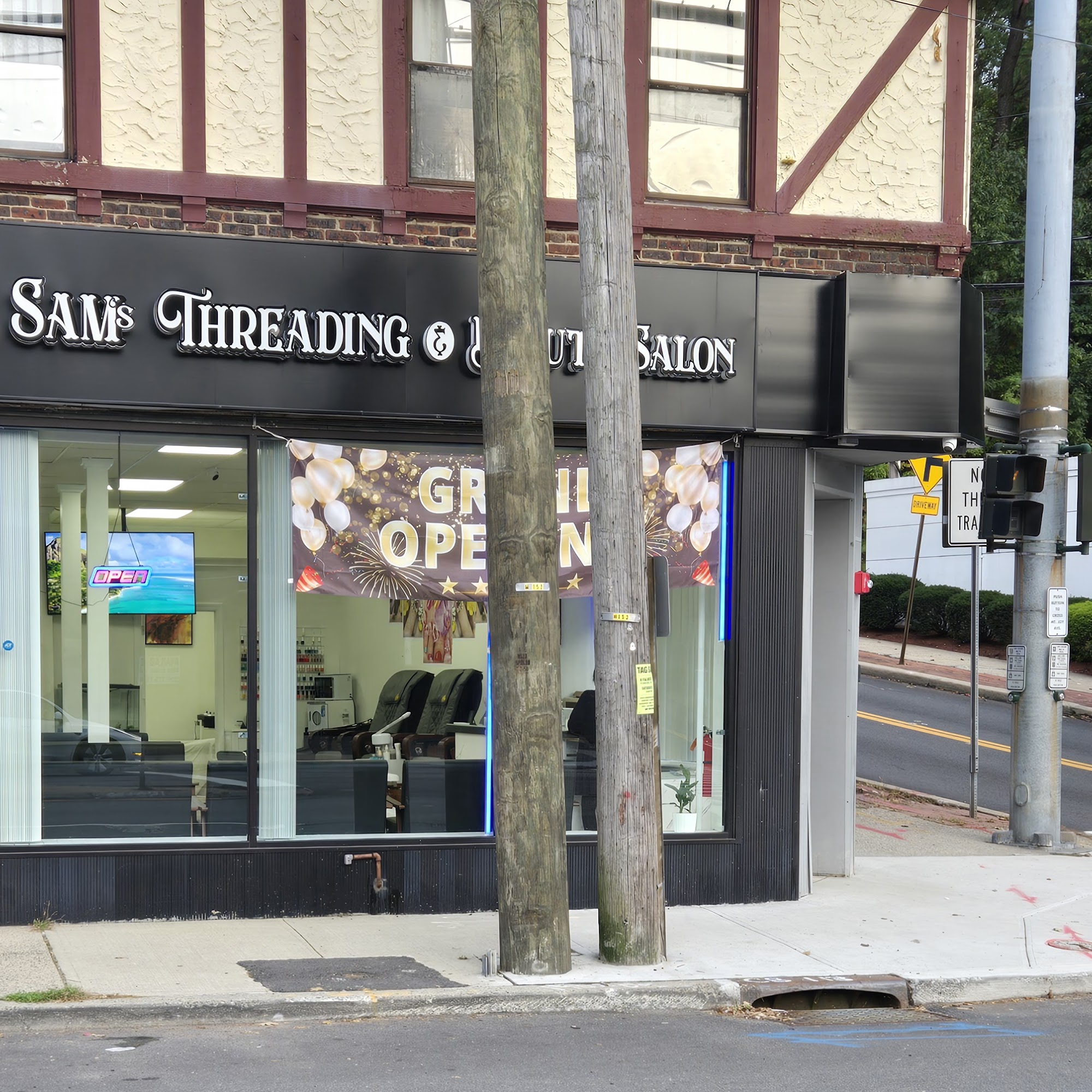 Mahro Threading & Beauty Salon 760 Central Park Ave, Scarsdale New York 10583