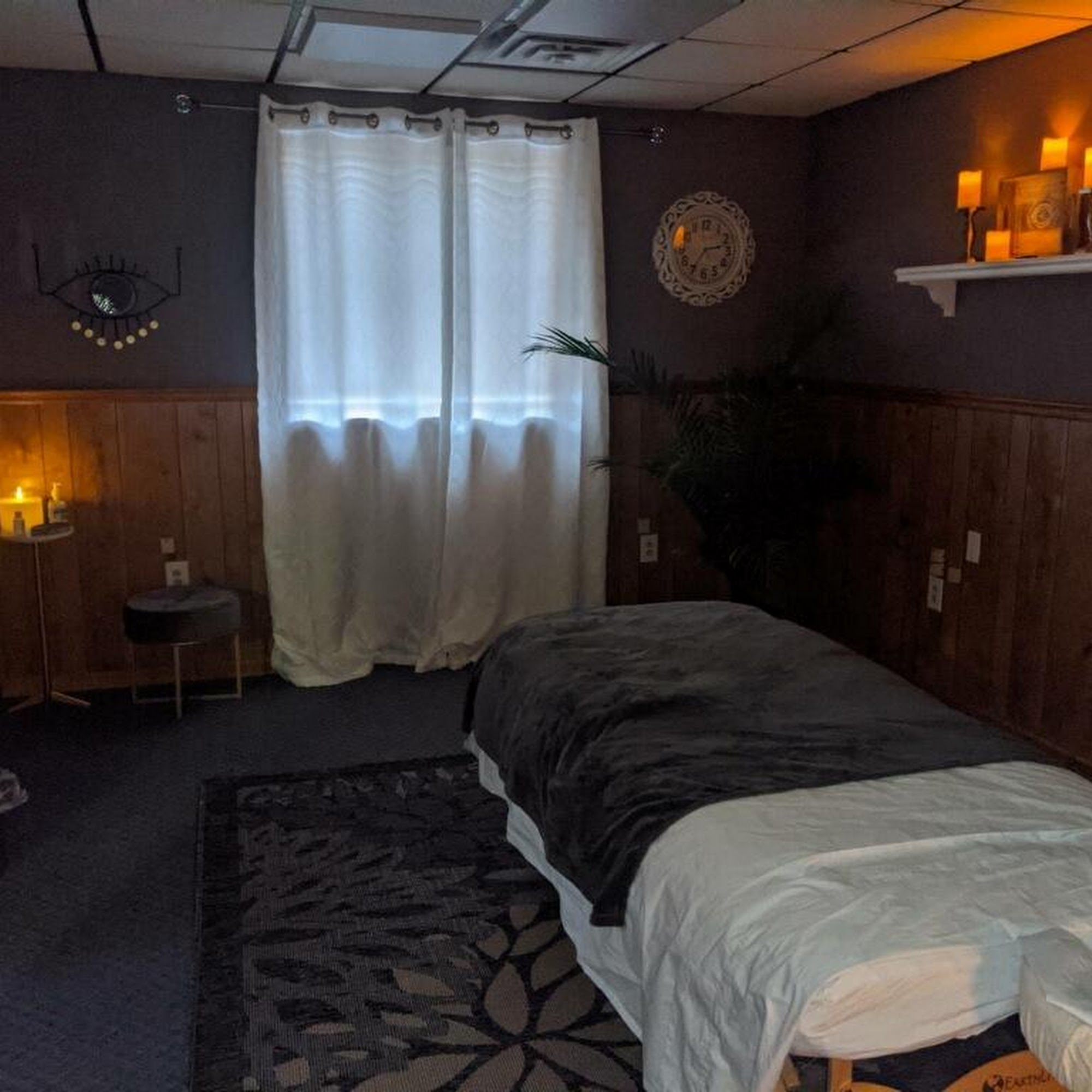 Rotterdam Massage LLC, Maureen Burdo 1660 Elizabeth St Schenectady, NY 12303 1660 Elizabeth St, Schenectady New York 12303