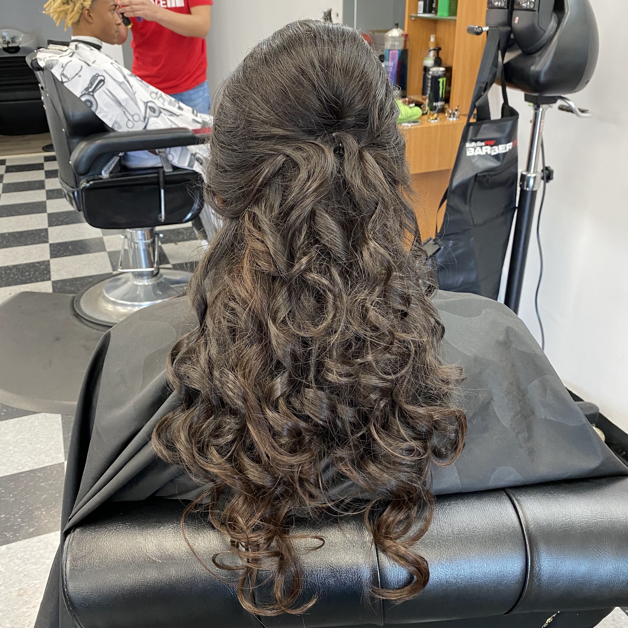 REYES CUTS BARBERSHOP & SALON 60 Northern Blvd Suite 3, Shirley New York 11967