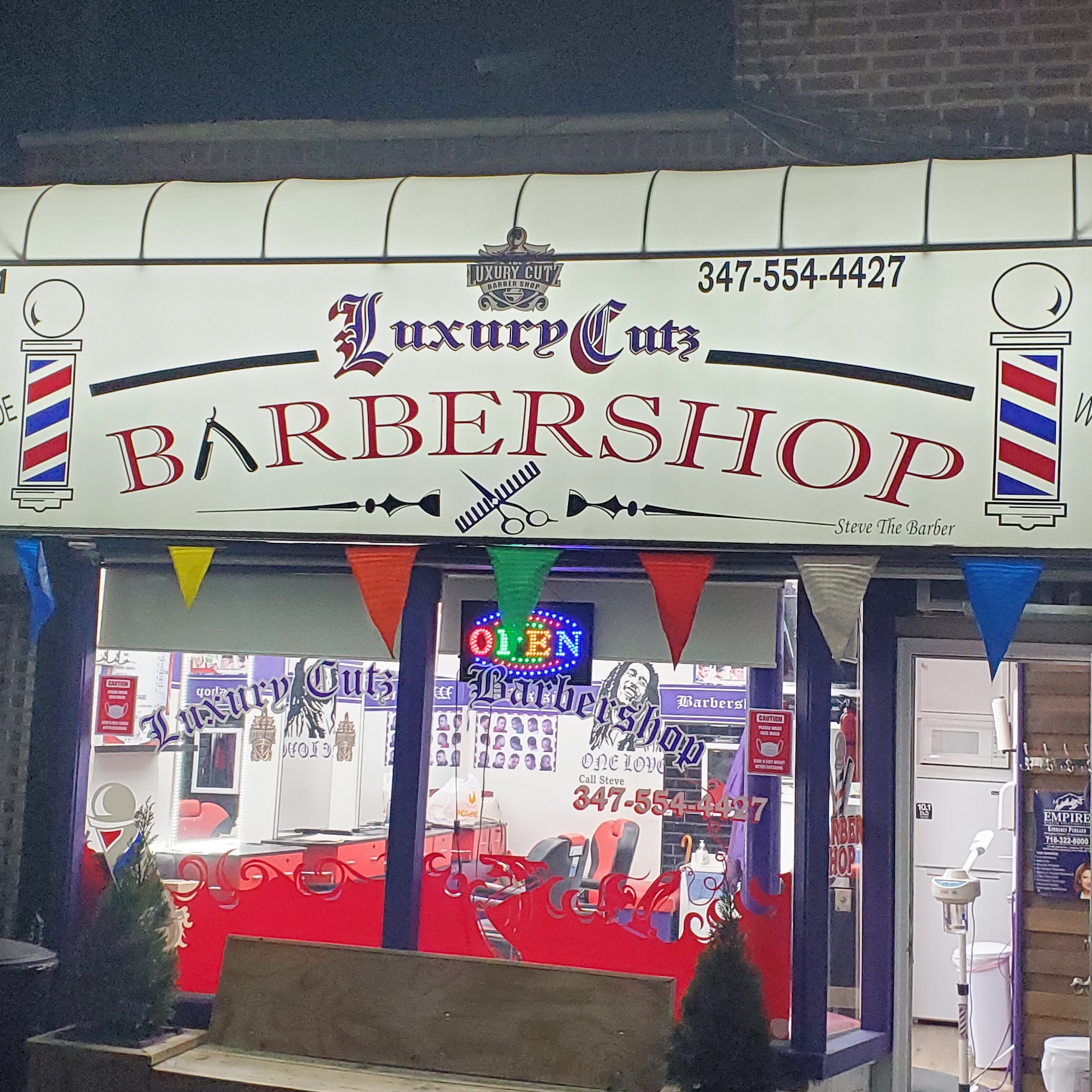 LUXURY CUTZ 112-01 Liberty Ave, South Richmond Hill New York 11419