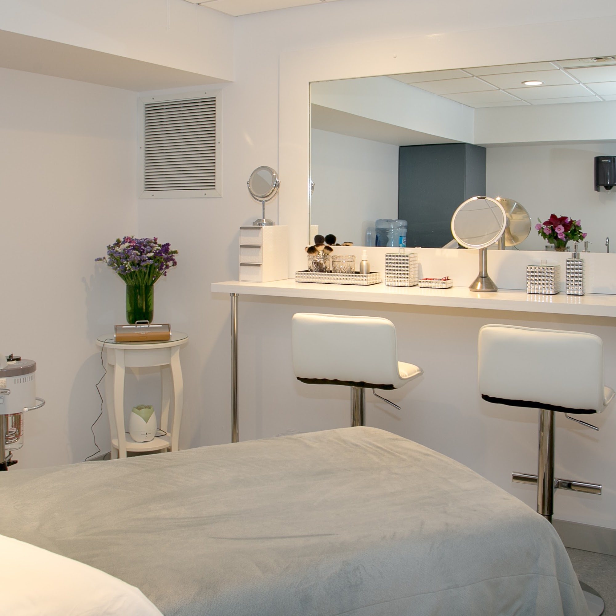 SKIN by Veronica 67 Hampton Rd LL1, Southampton New York 11968