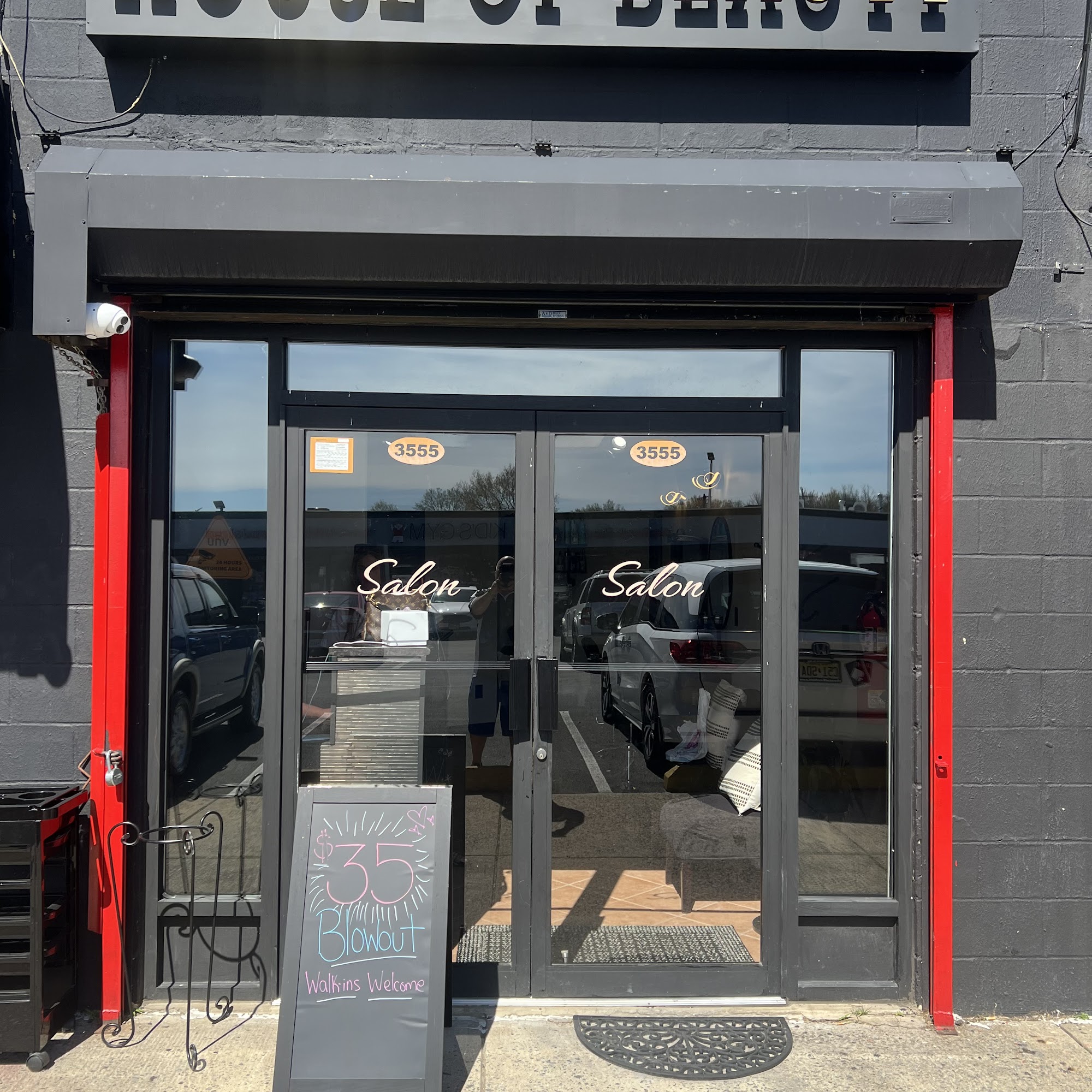 House Of Beauty 3555 Victory Blvd, Staten Island New York 10314