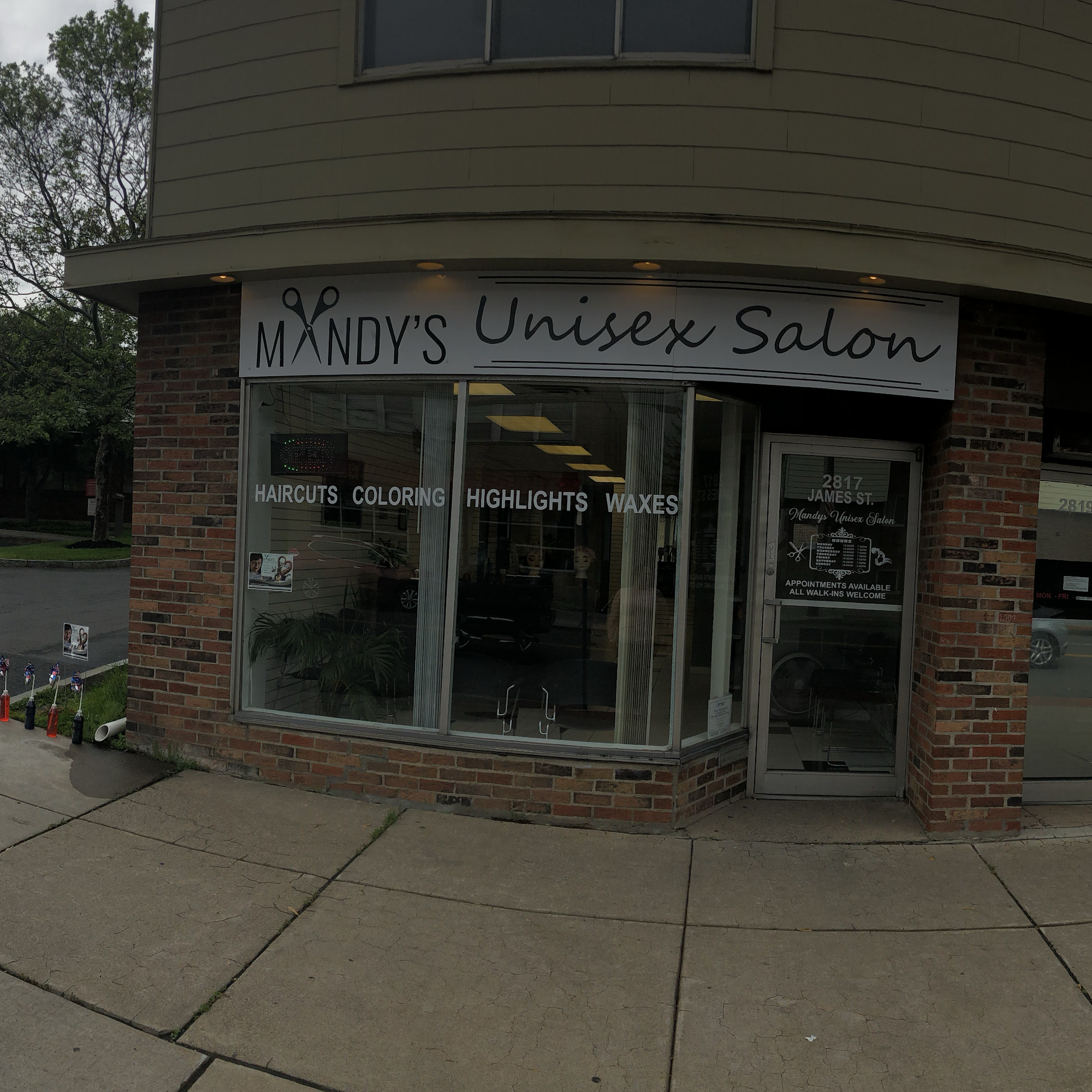 Mandy’s unisex salon