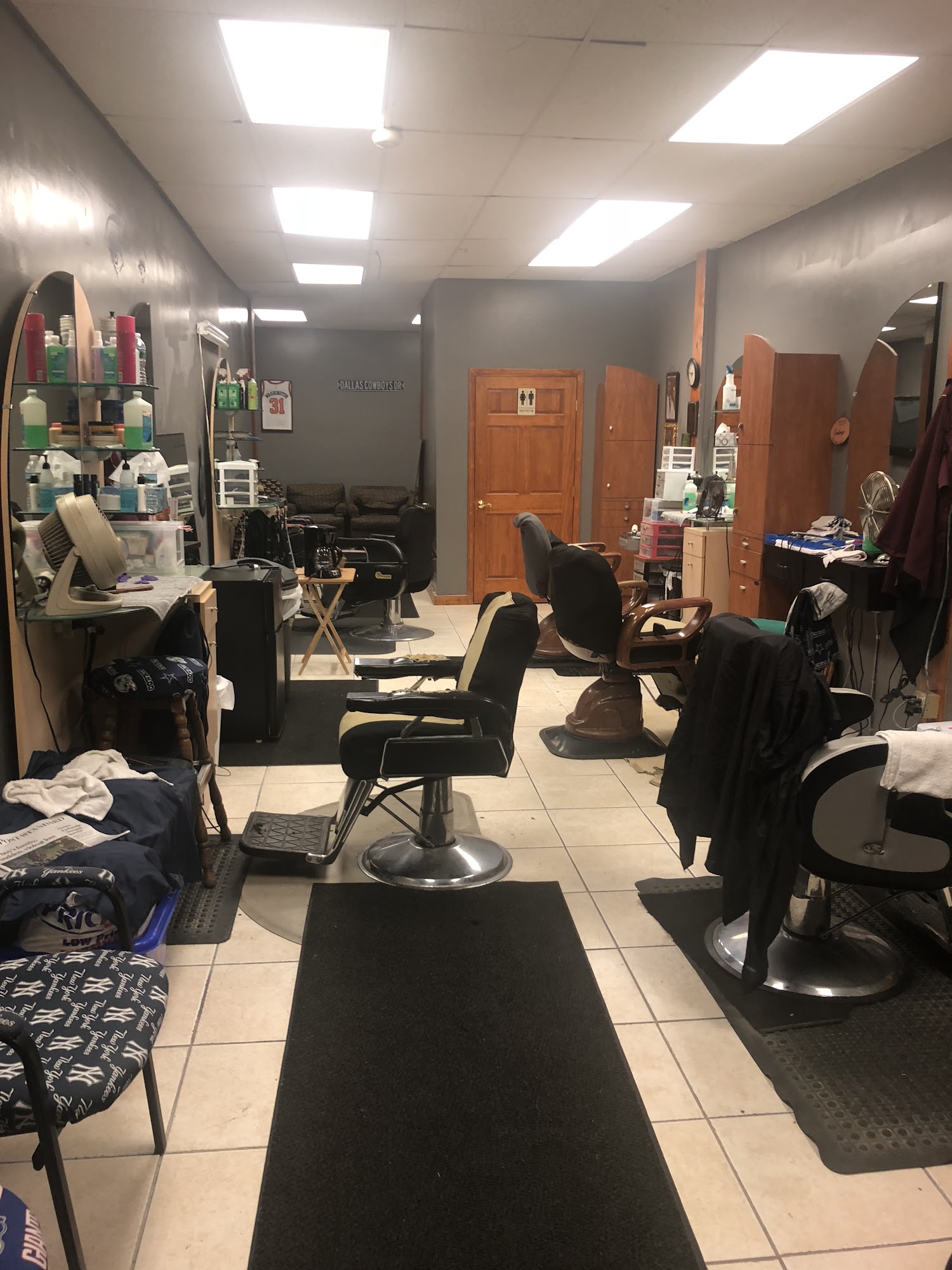 House of Hair Barber Lounge 1909 South Ave, Syracuse New York 13207