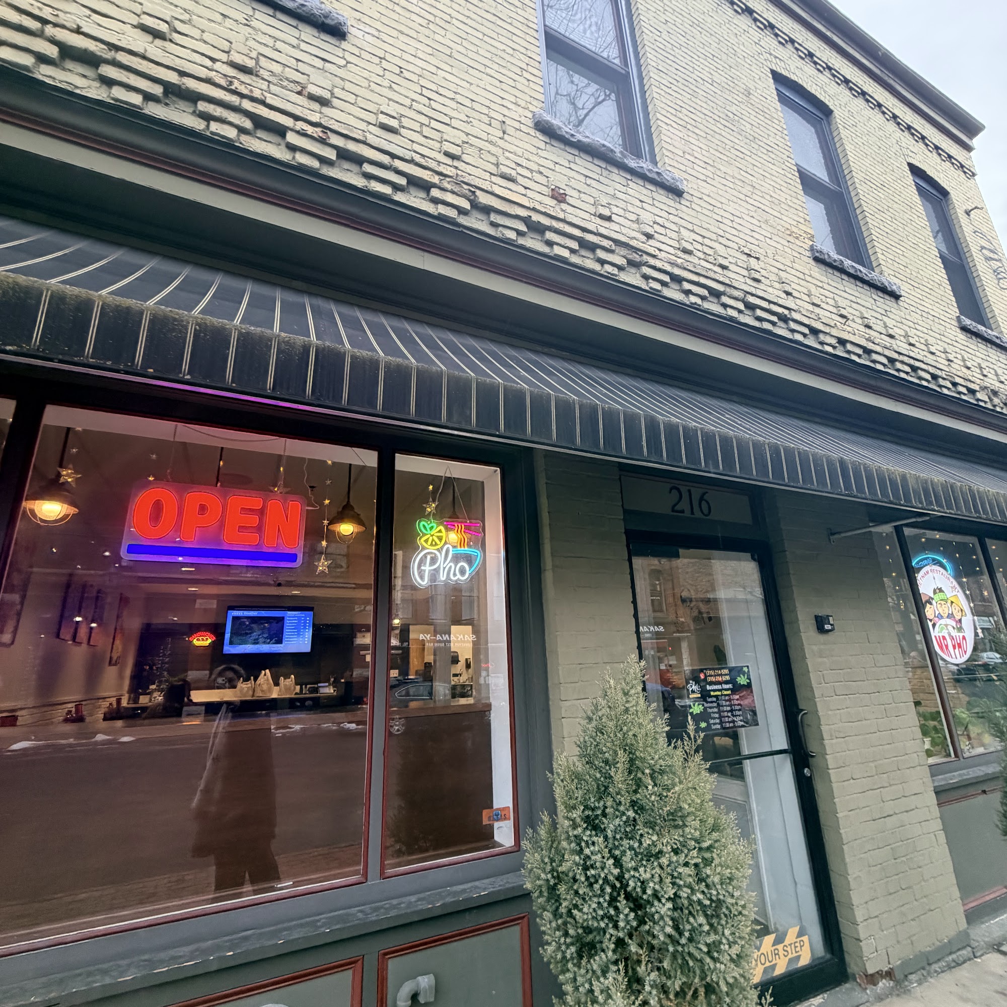 Mr. Pho 216 Walton St, Syracuse