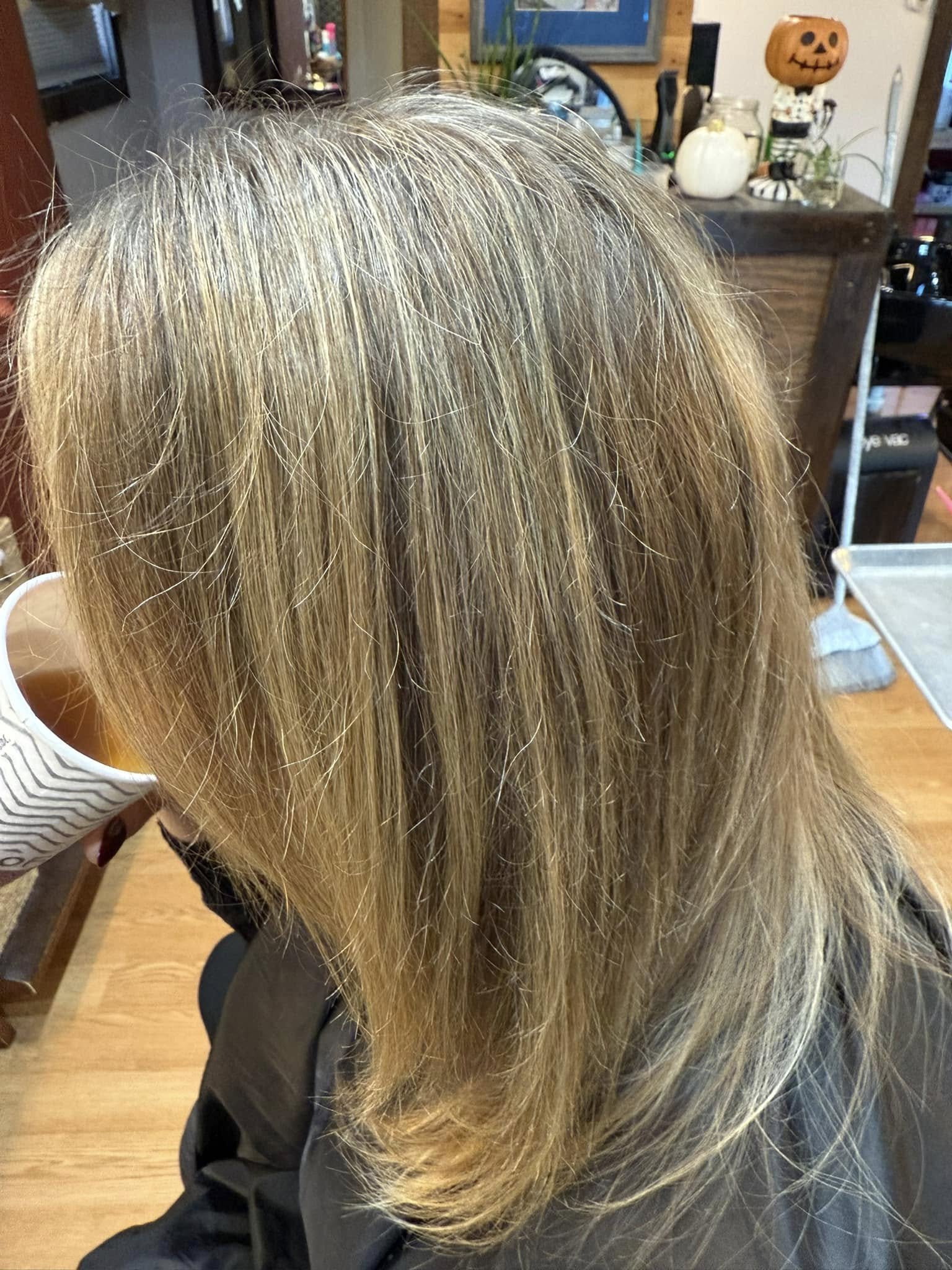 Amanda's Downtown Beauty & Barbershop