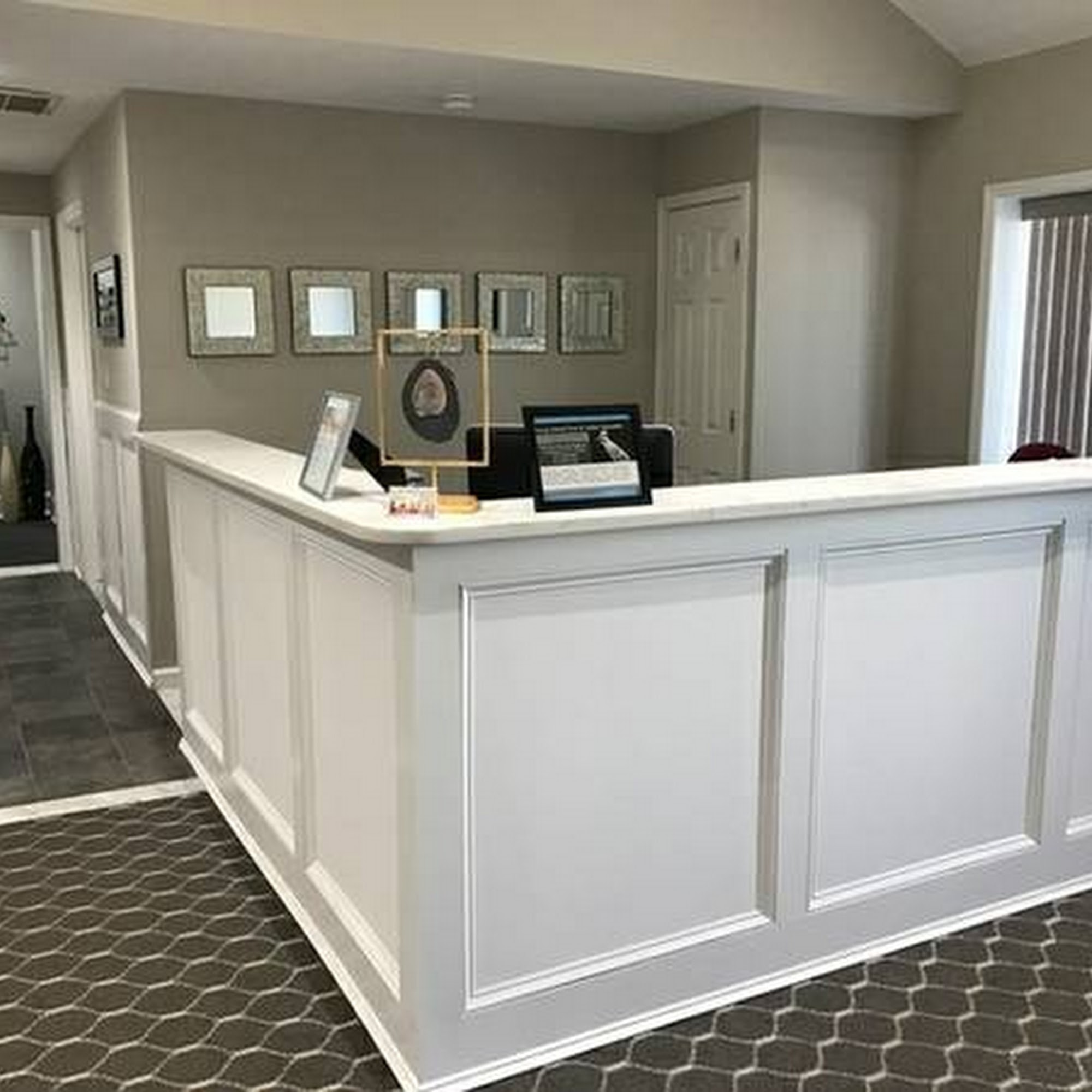 Foot & Ankle Specialist Surgeon Dr. Levenstien 5976 NY-25A, Wading River New York 11792
