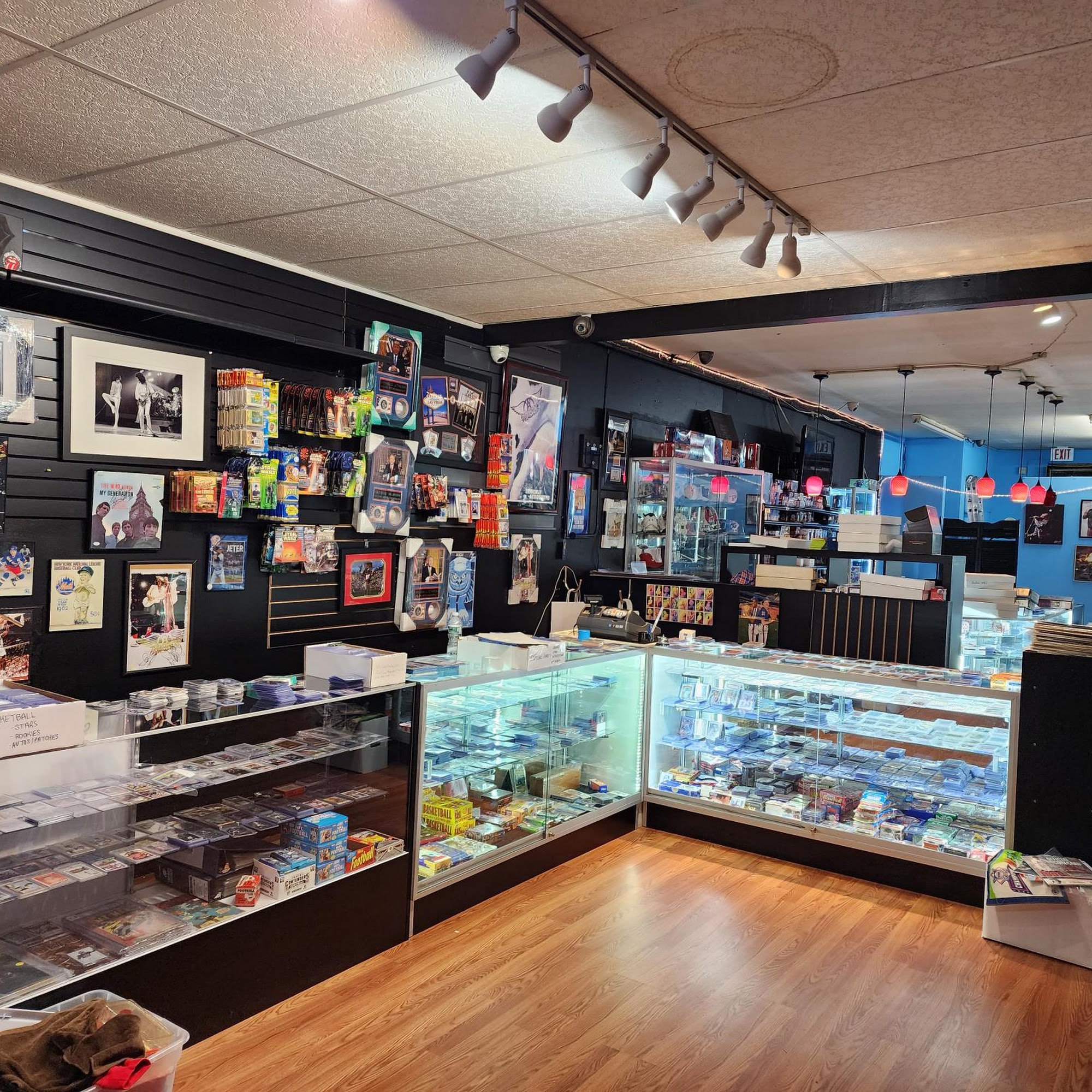 Rock Jock Collectibles 3248 Railroad Ave, Wantagh New York 11793