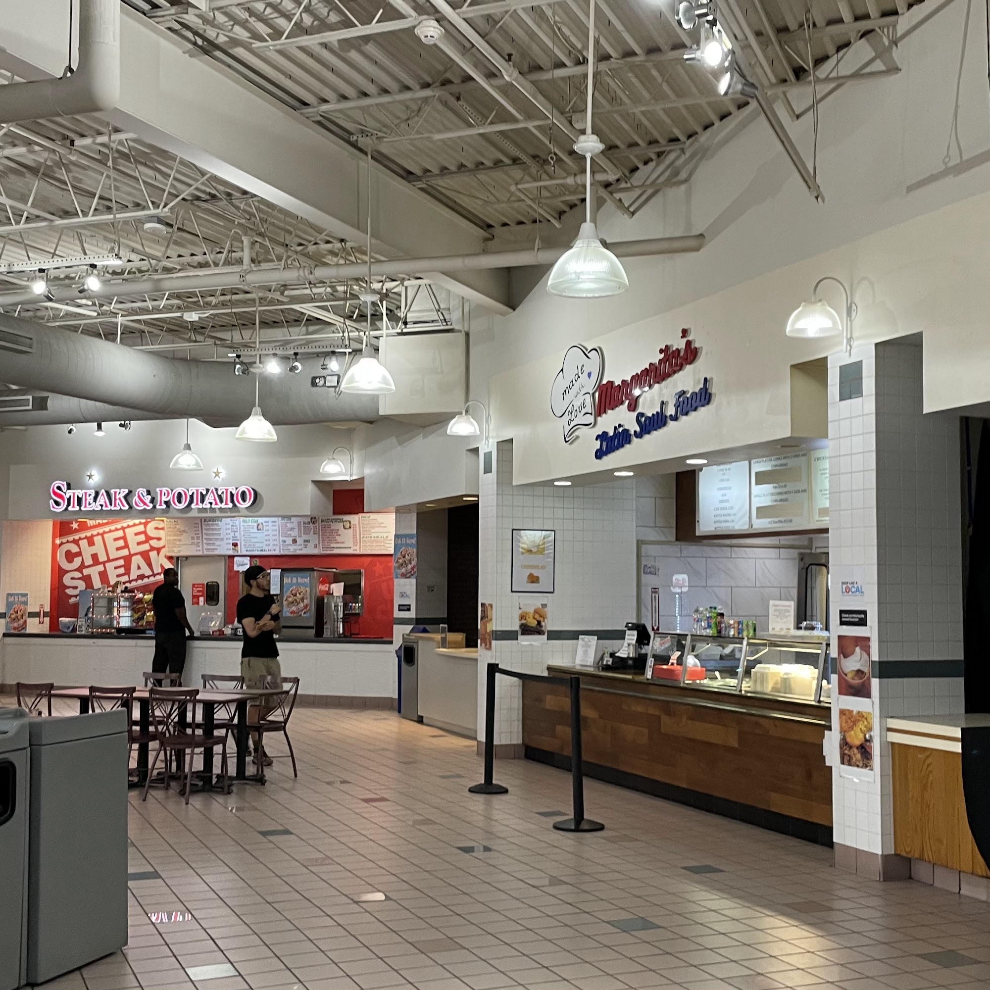 Waterloo Outlets Food Court and Information Center Waterloo