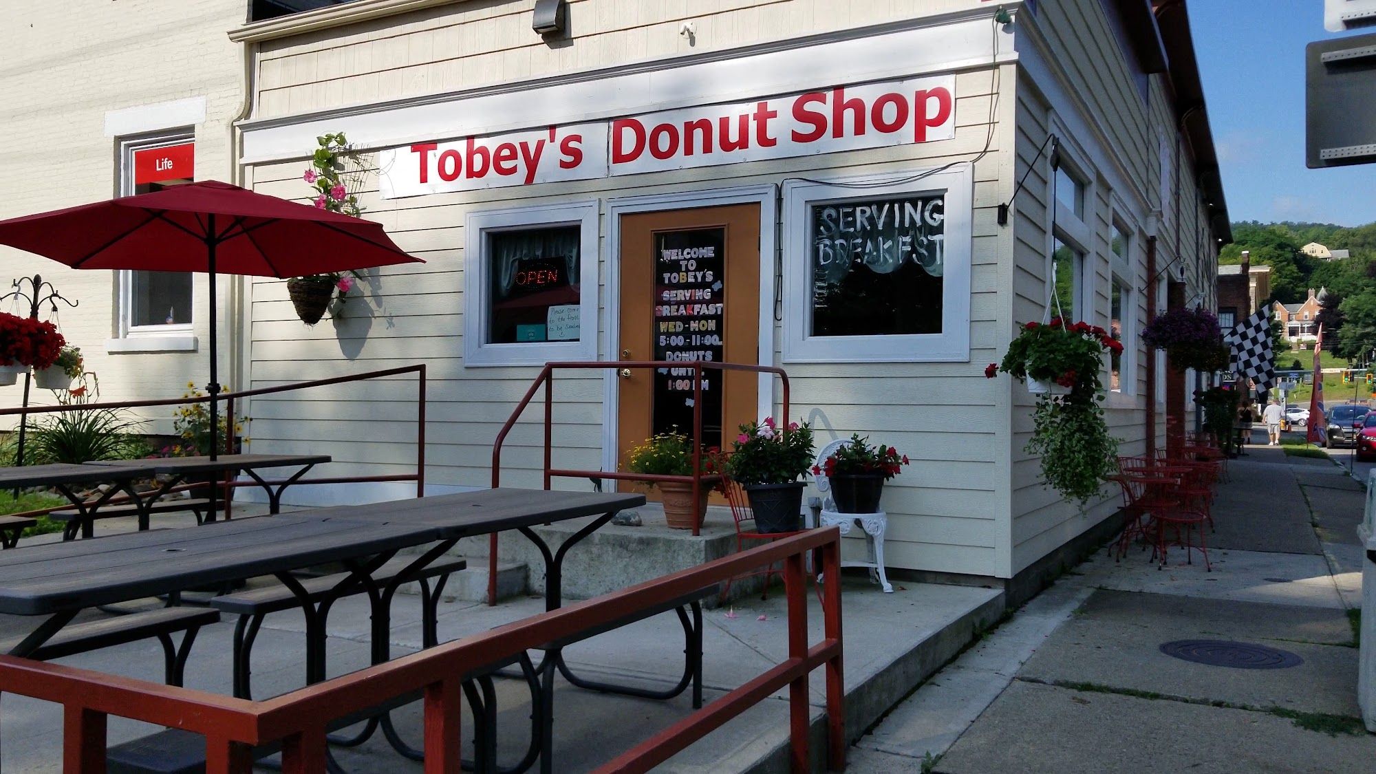 Tobey's Donut Shop Watkins Glen