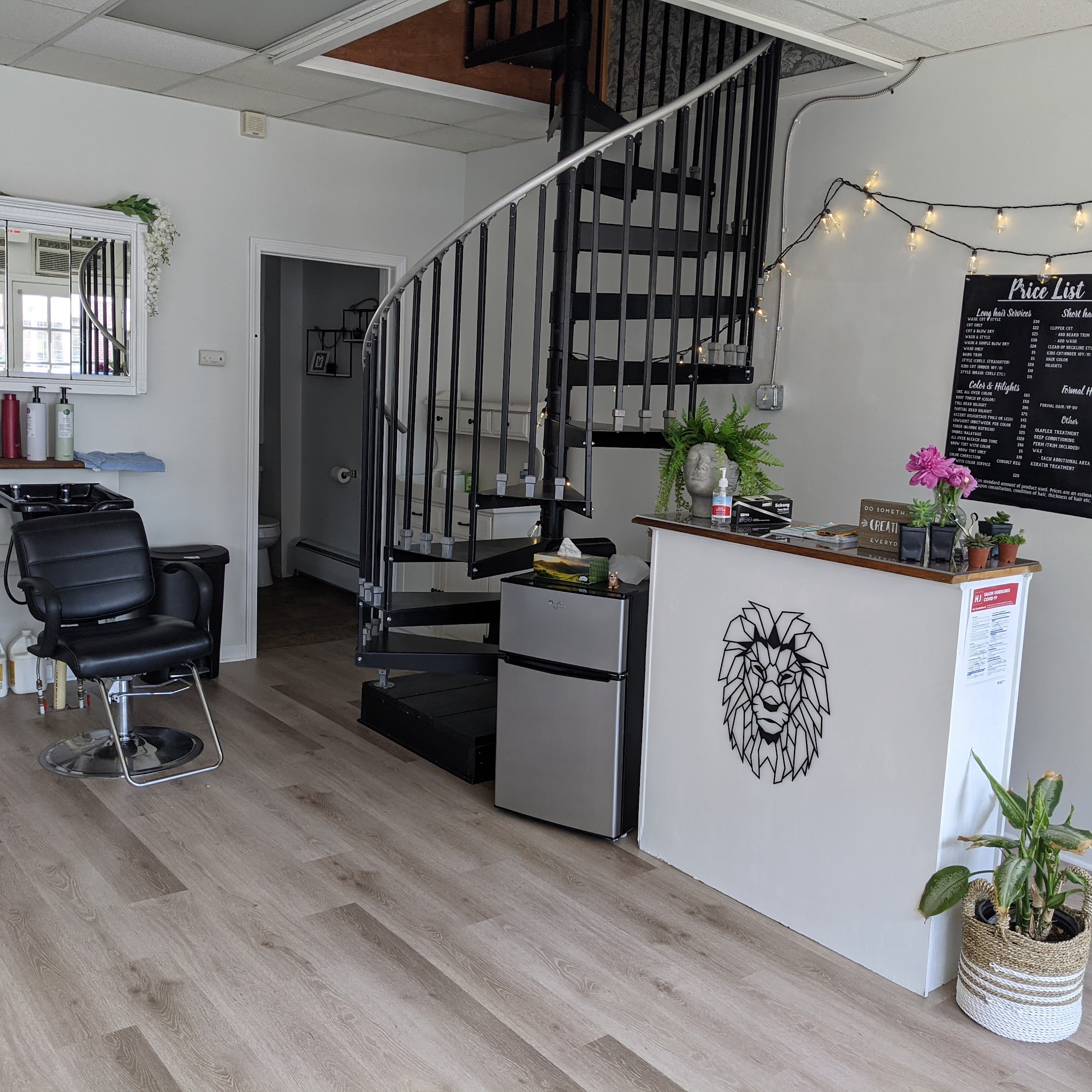 Tame the Mane Salon
