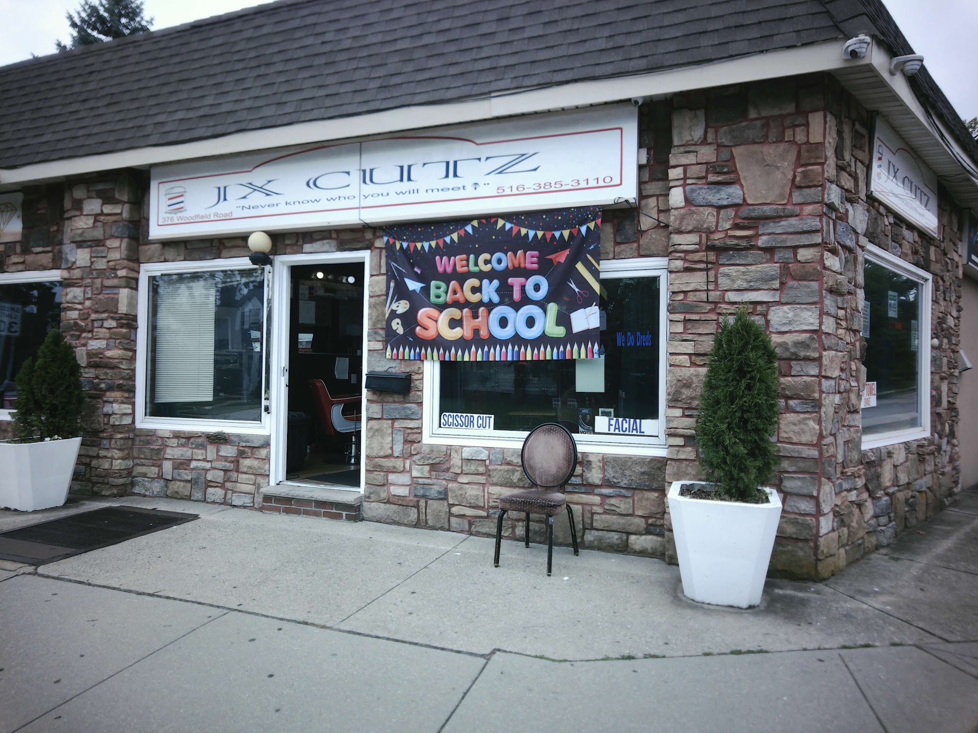 JX Cutz 376 Chestnut St, West Hempstead New York 11552