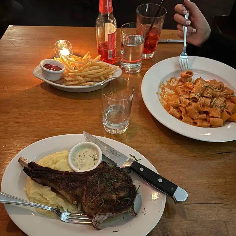 Photo credit: opentable