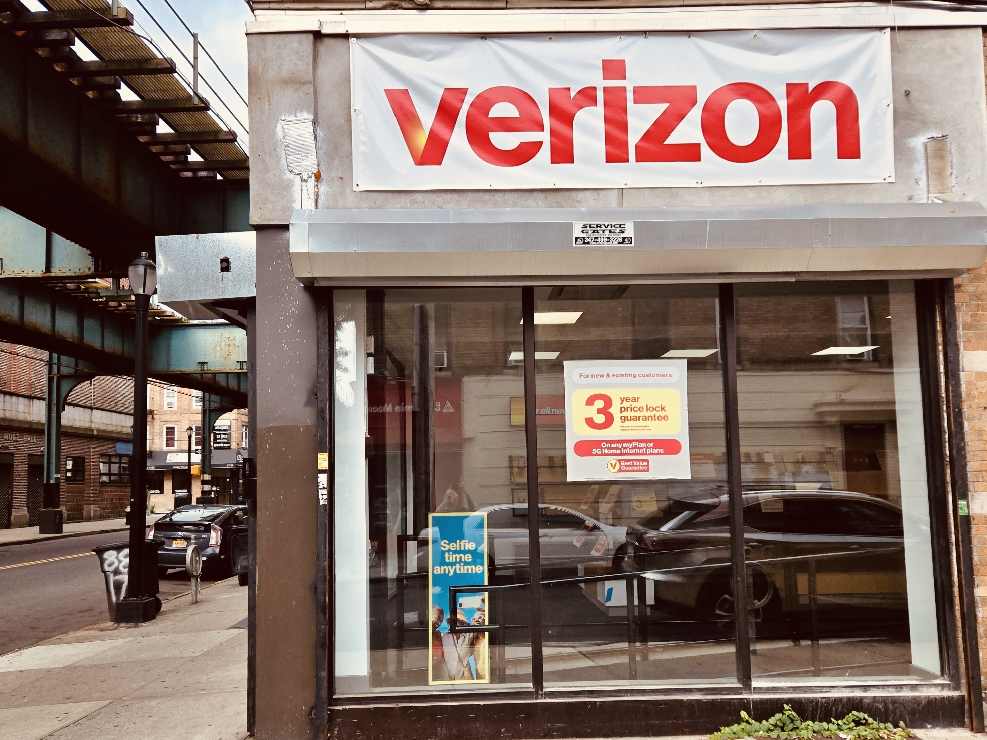 Verizon Woodhaven