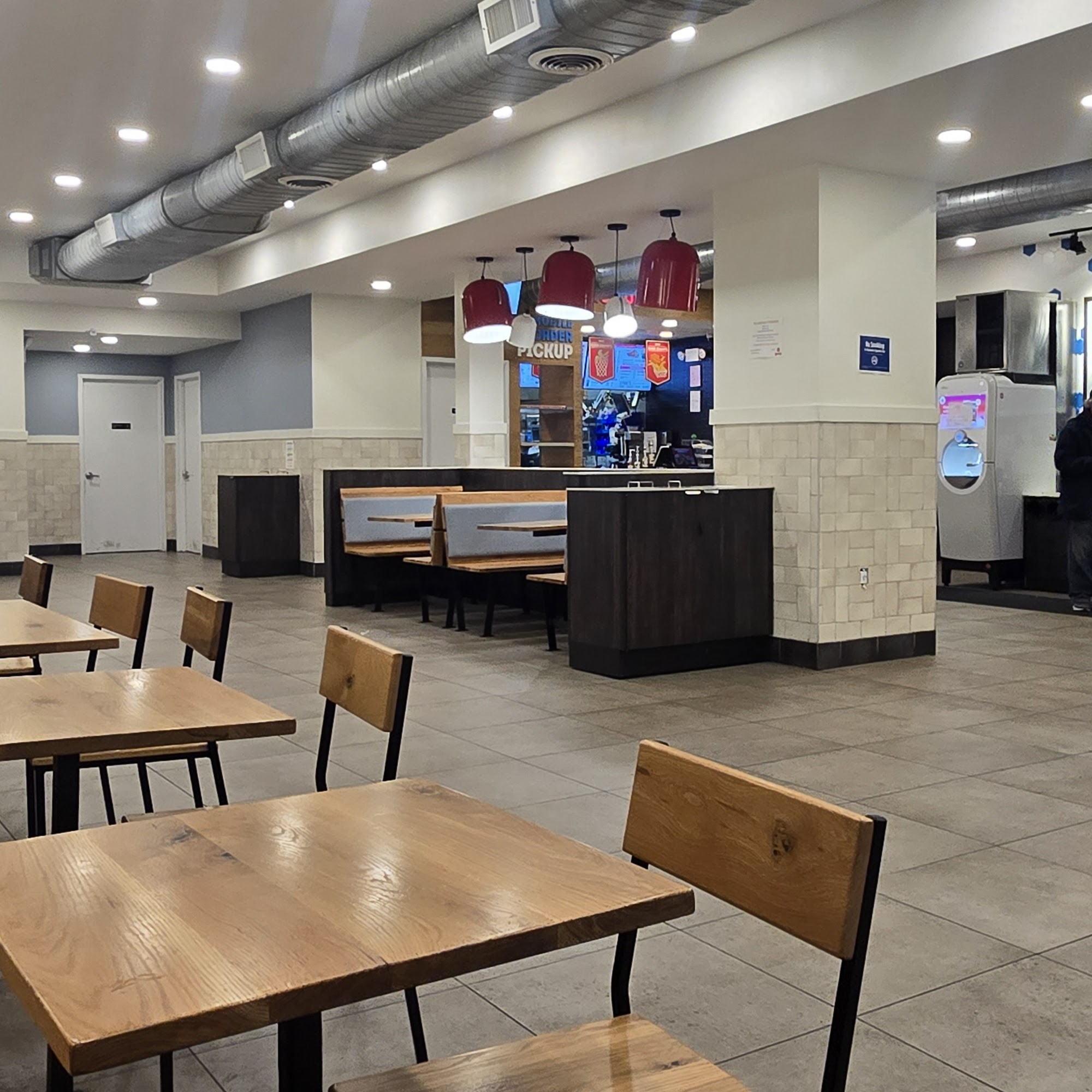 Wendy's 91-17 Jamaica Ave, Woodhaven