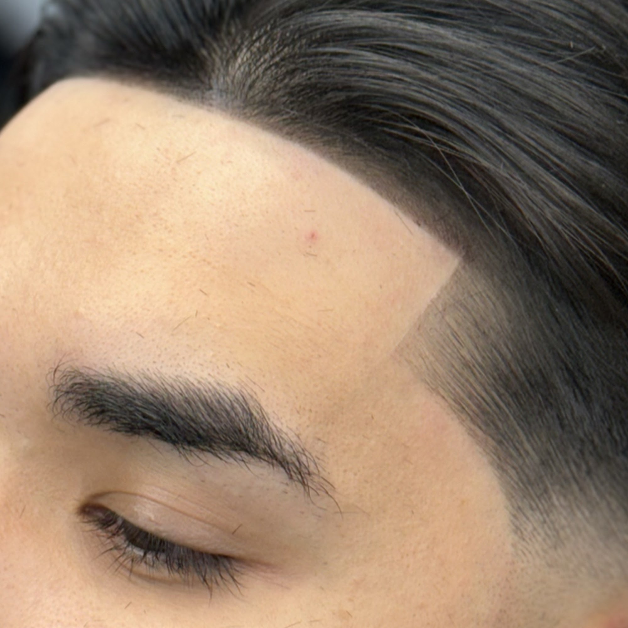 E THE BARBER 1131c Yonkers Ave, Yonkers New York 10704