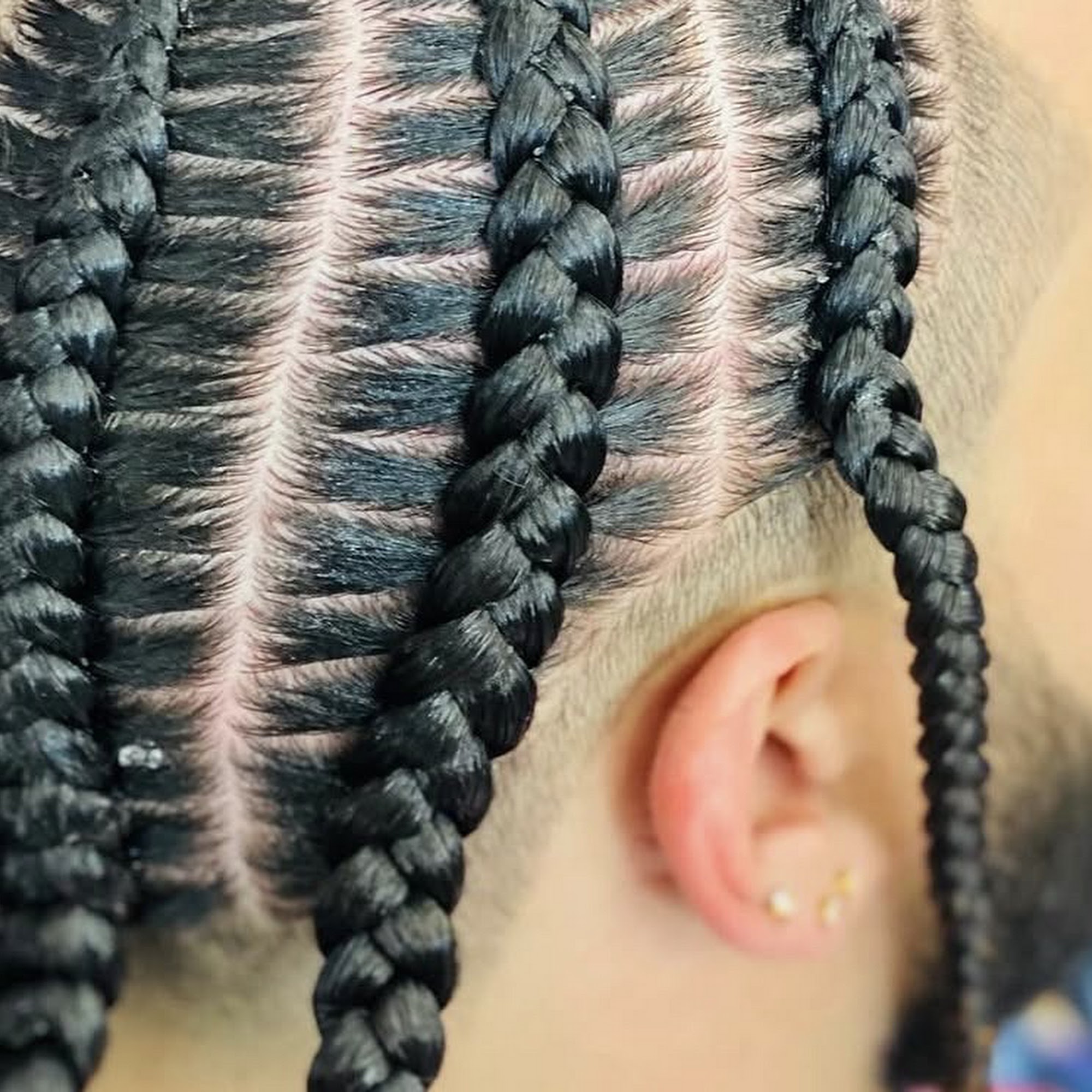 Adja Locs & Braids 26 N Broadway, Yonkers New York 10701