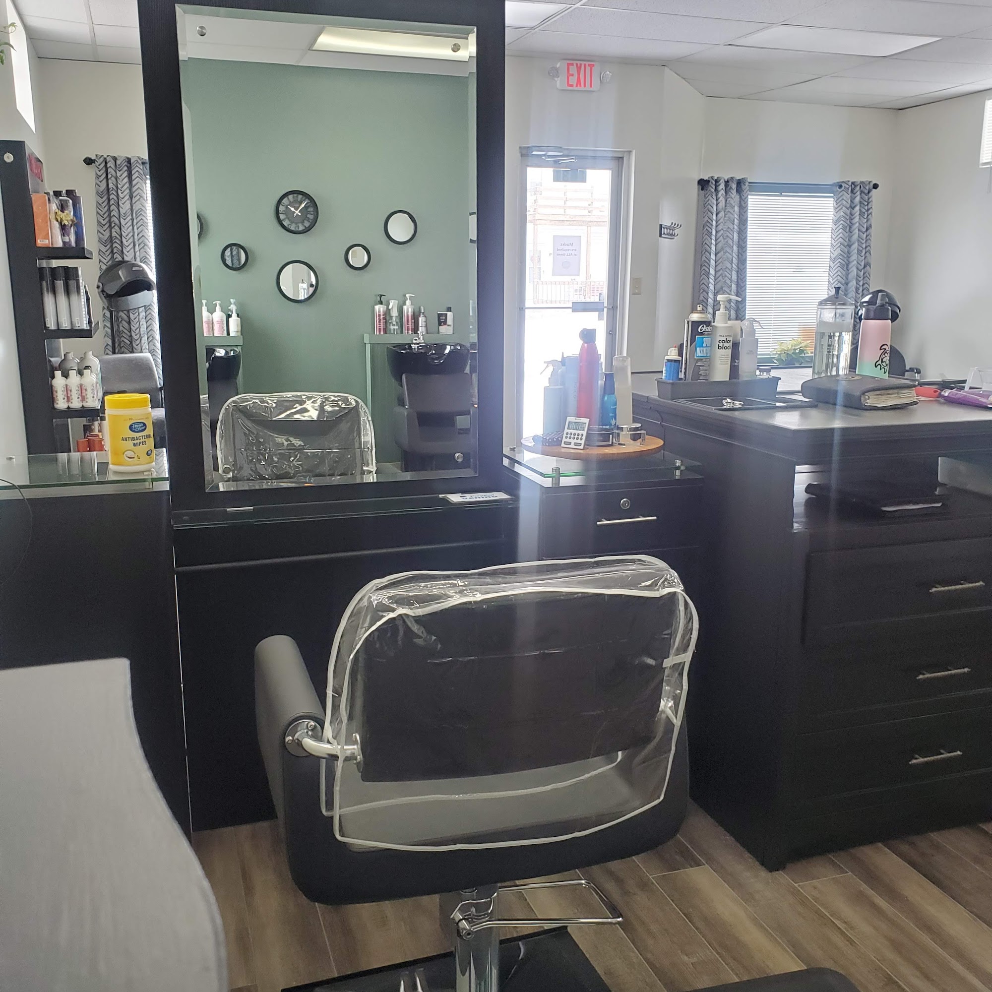 Mirror Mirror Hair Co.