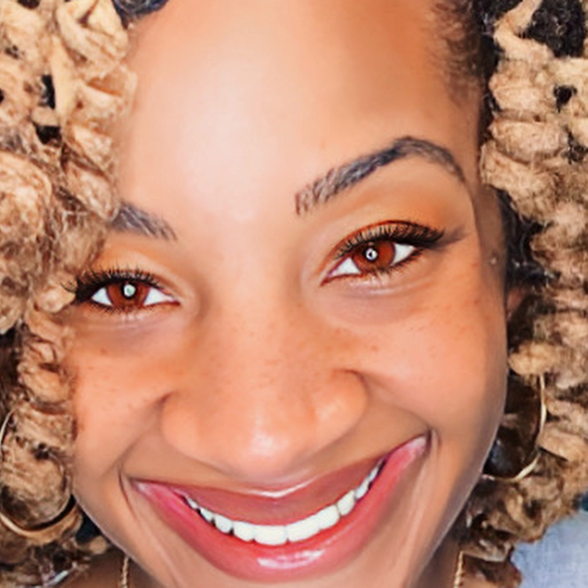 Unique Locs & Beauty Bar 5204 Mahoning Ave #107, Austintown Ohio 44515