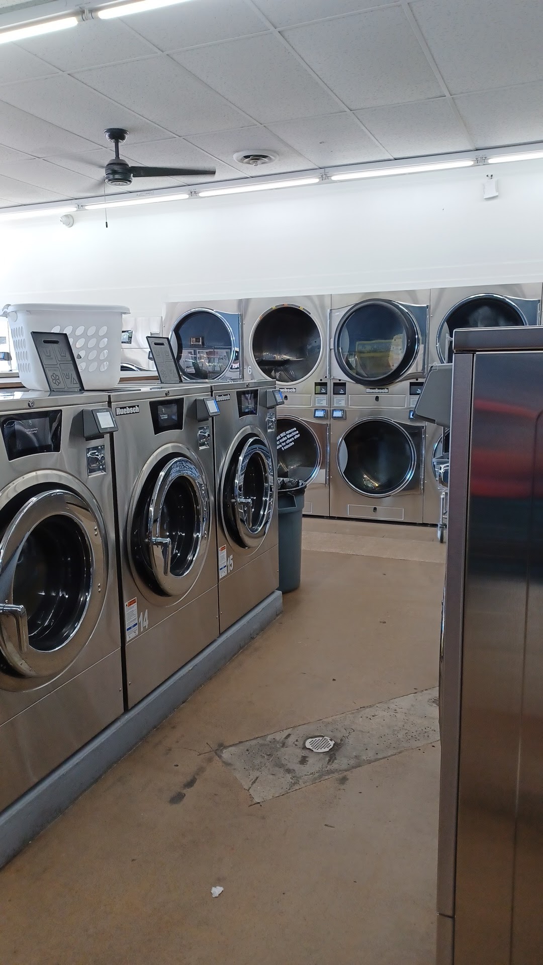 12Th St. Laundromat Canton