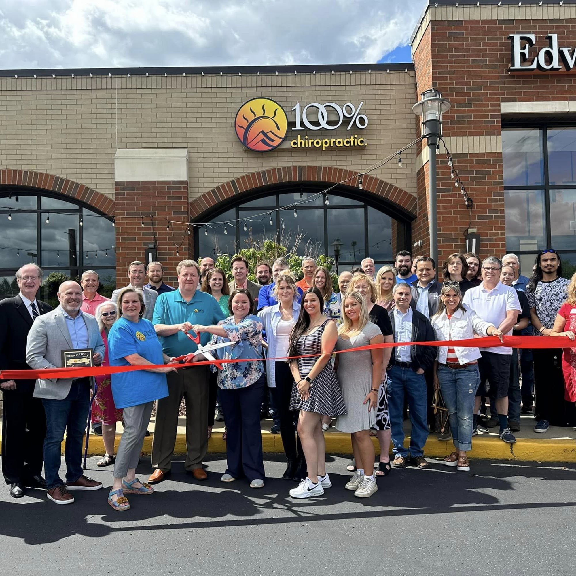 100% Chiropractic Canton – Jackson Township 7166 Fulton Dr NW Suite 112, Canton Ohio 44718